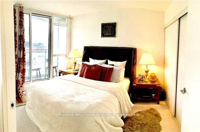 Photo 6 of Unit 1101, 15 Iceboat Terrace, Toronto, Waterfront Communities — HOMEH