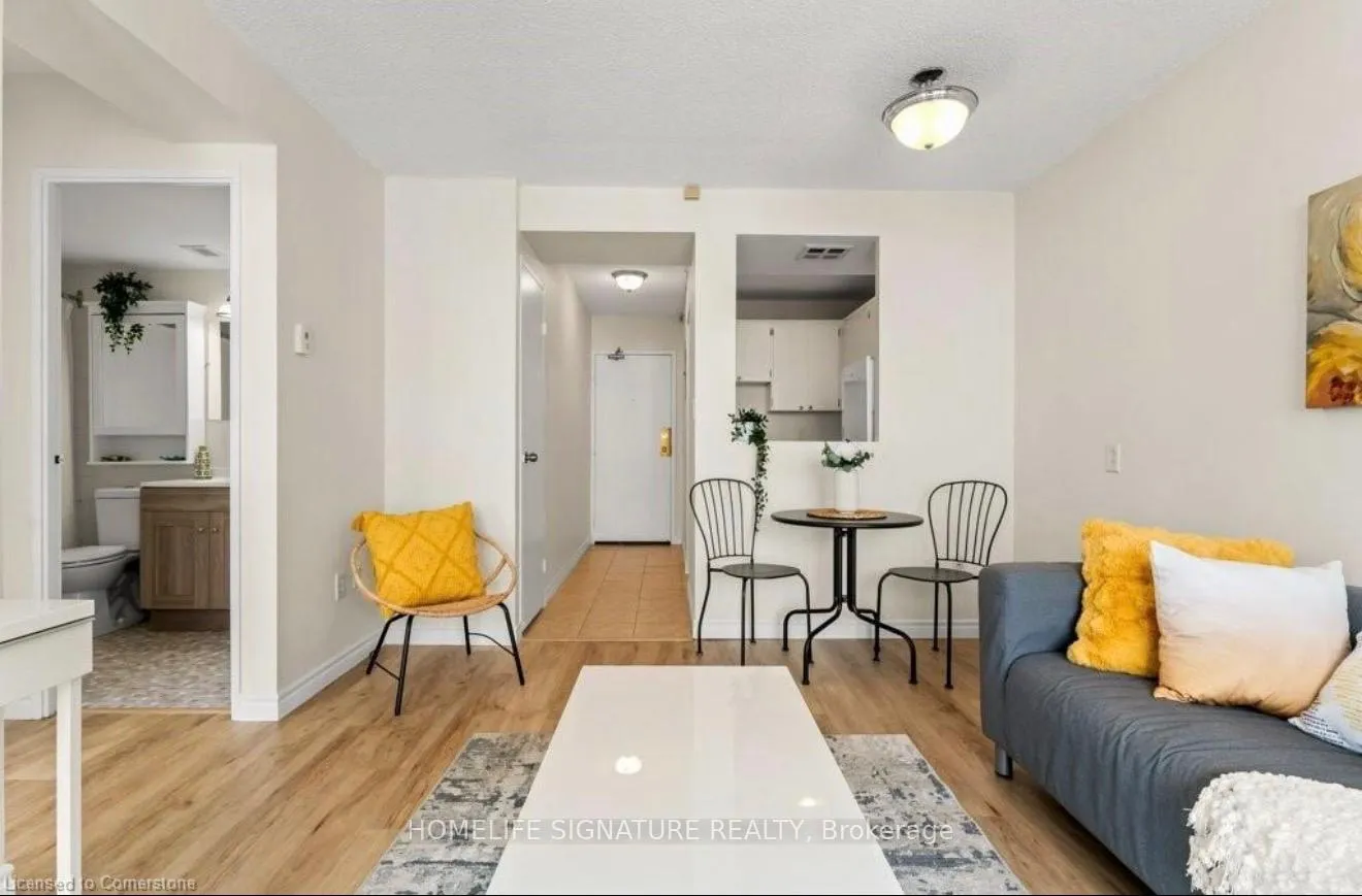 Photo 4 of Unit 1803, 150 Charlton Avenue E, Hamilton, Corktown — HOMEH