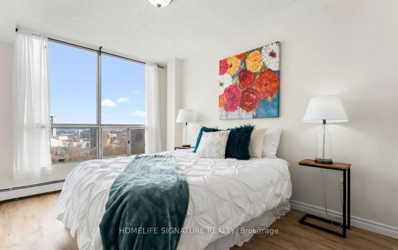 Photo 6 of Unit 1803, 150 Charlton Avenue E, Hamilton, Corktown — HOMEH