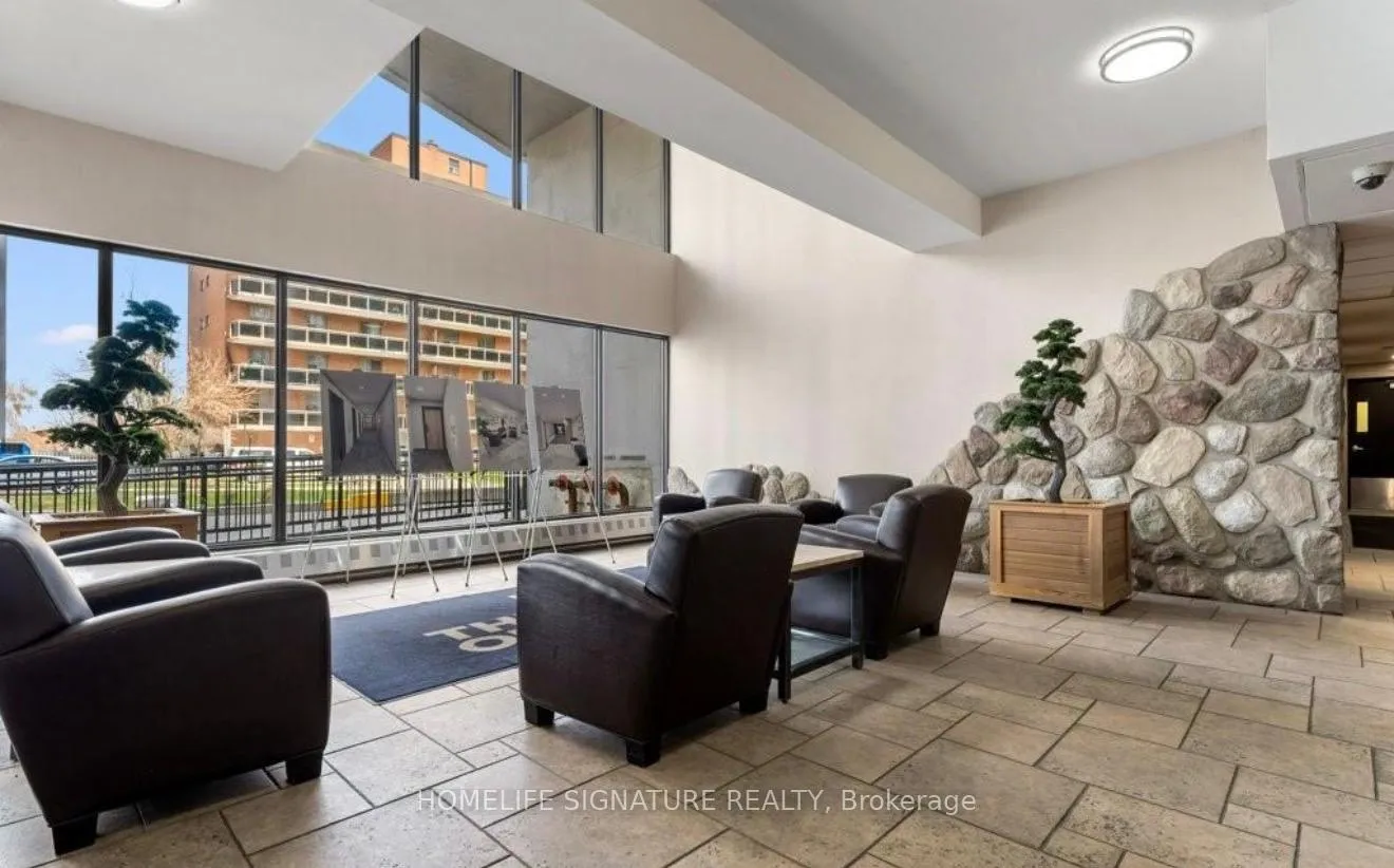 Photo 7 of Unit 1803, 150 Charlton Avenue E, Hamilton, Corktown — HOMEH