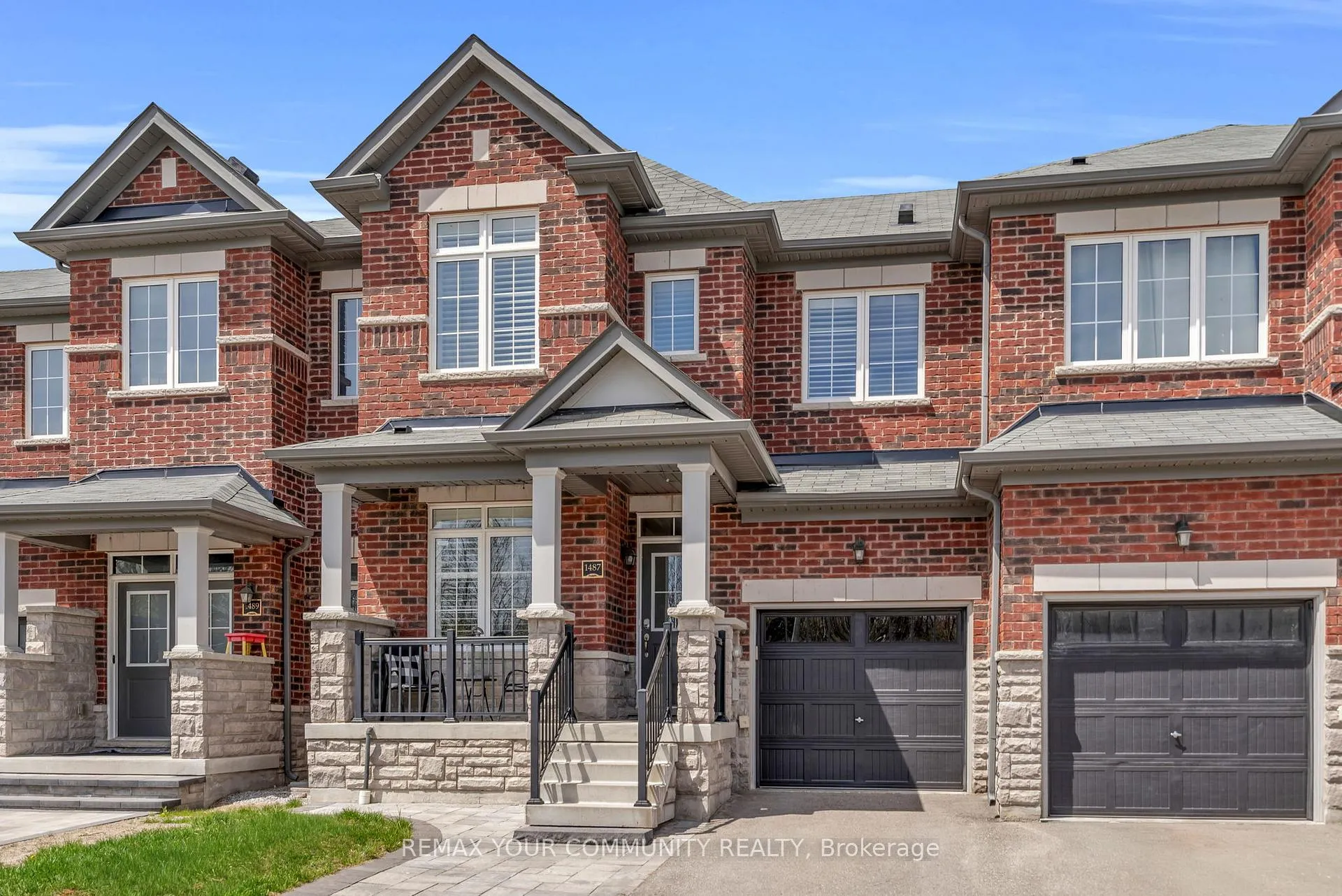 Photo 2 of 1487 McRoberts Crescent, Innisfil, Rural Innisfil — HOMEH