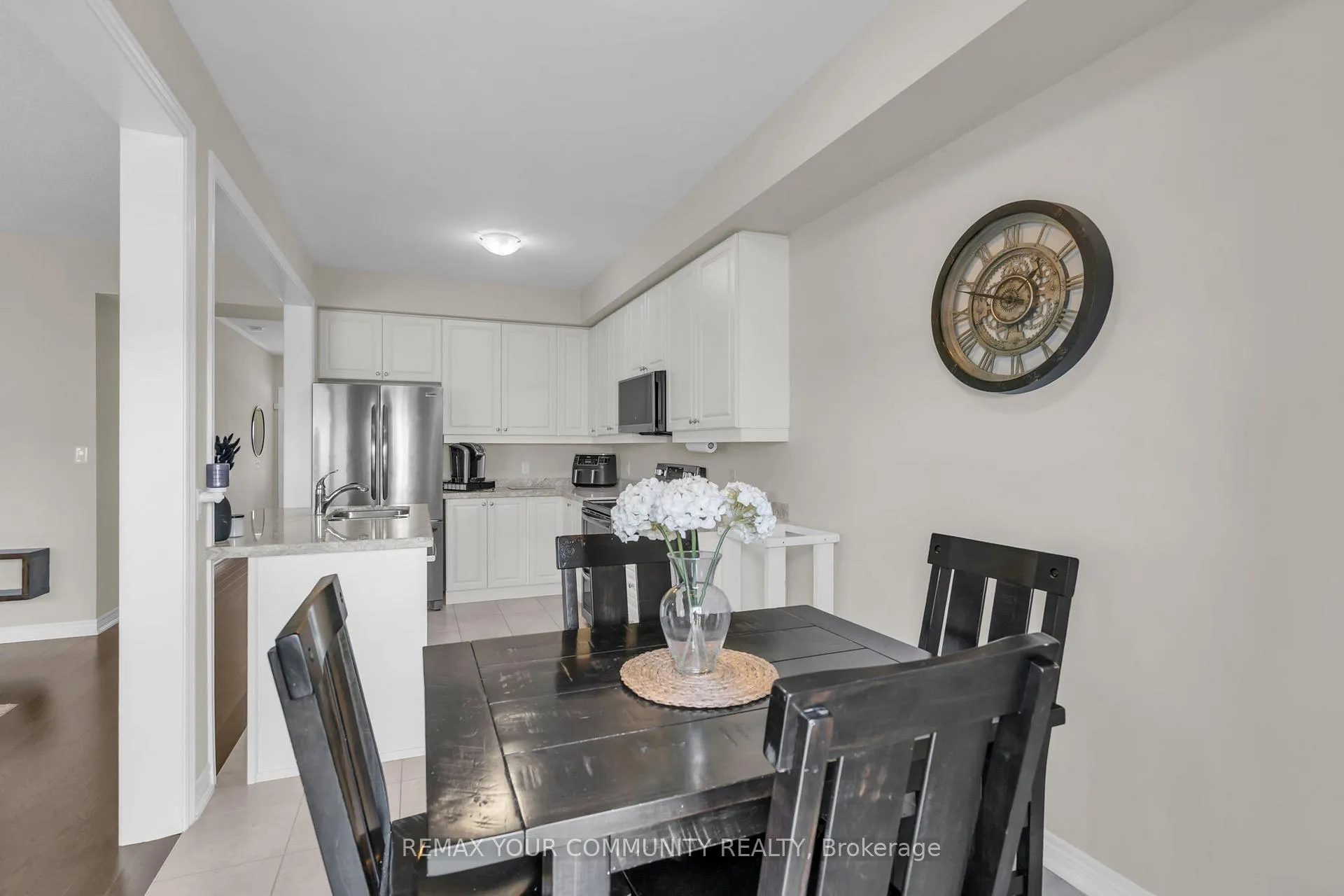 Photo 14 of 1487 McRoberts Crescent, Innisfil, Rural Innisfil — HOMEH