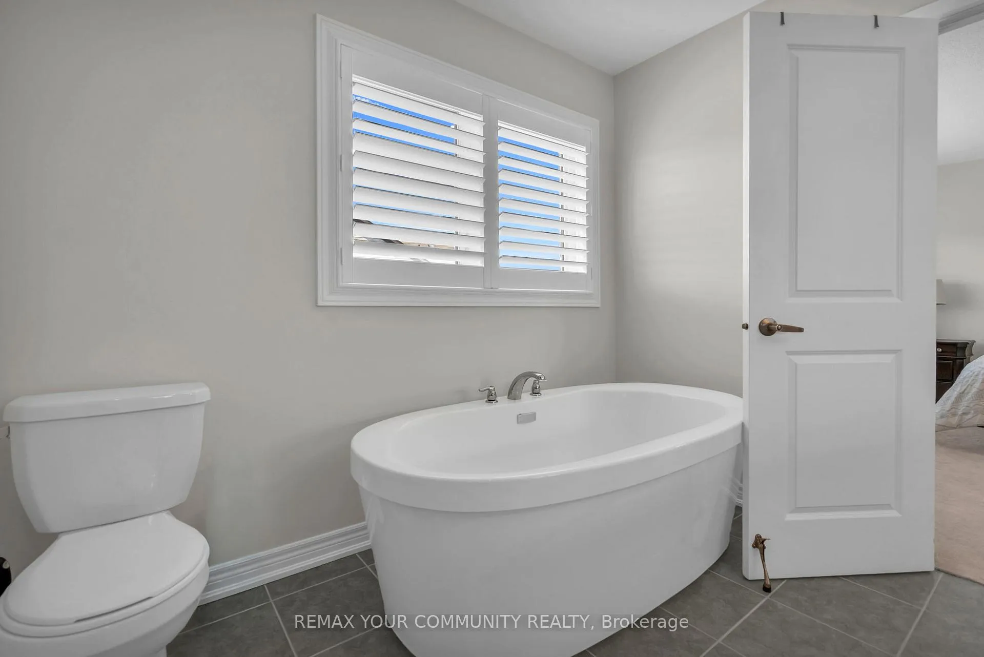 Photo 32 of 1487 McRoberts Crescent, Innisfil, Rural Innisfil — HOMEH