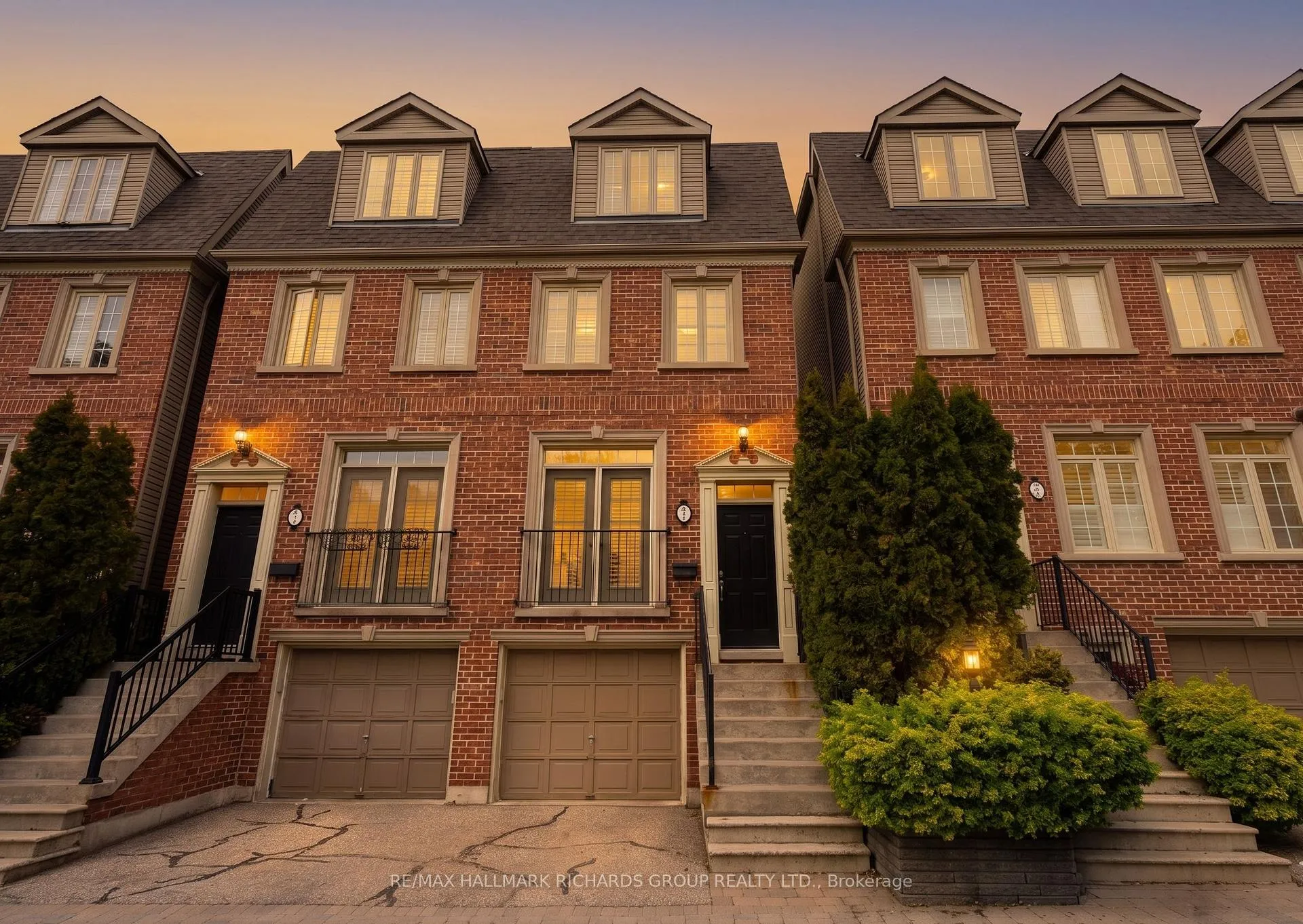 Photo 1 of 724F Kingston Road, Toronto, East End-Danforth — HOMEH