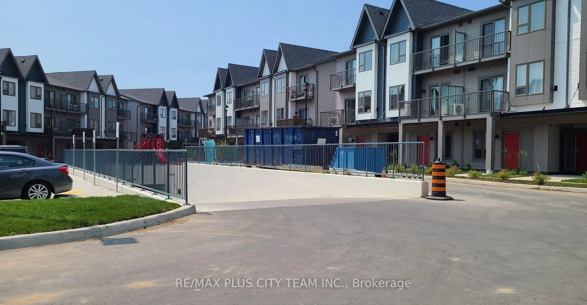 Photo 16 of Unit 809, 2635 William Jackson Drive, Pickering, Duffin Heights — HOMEH