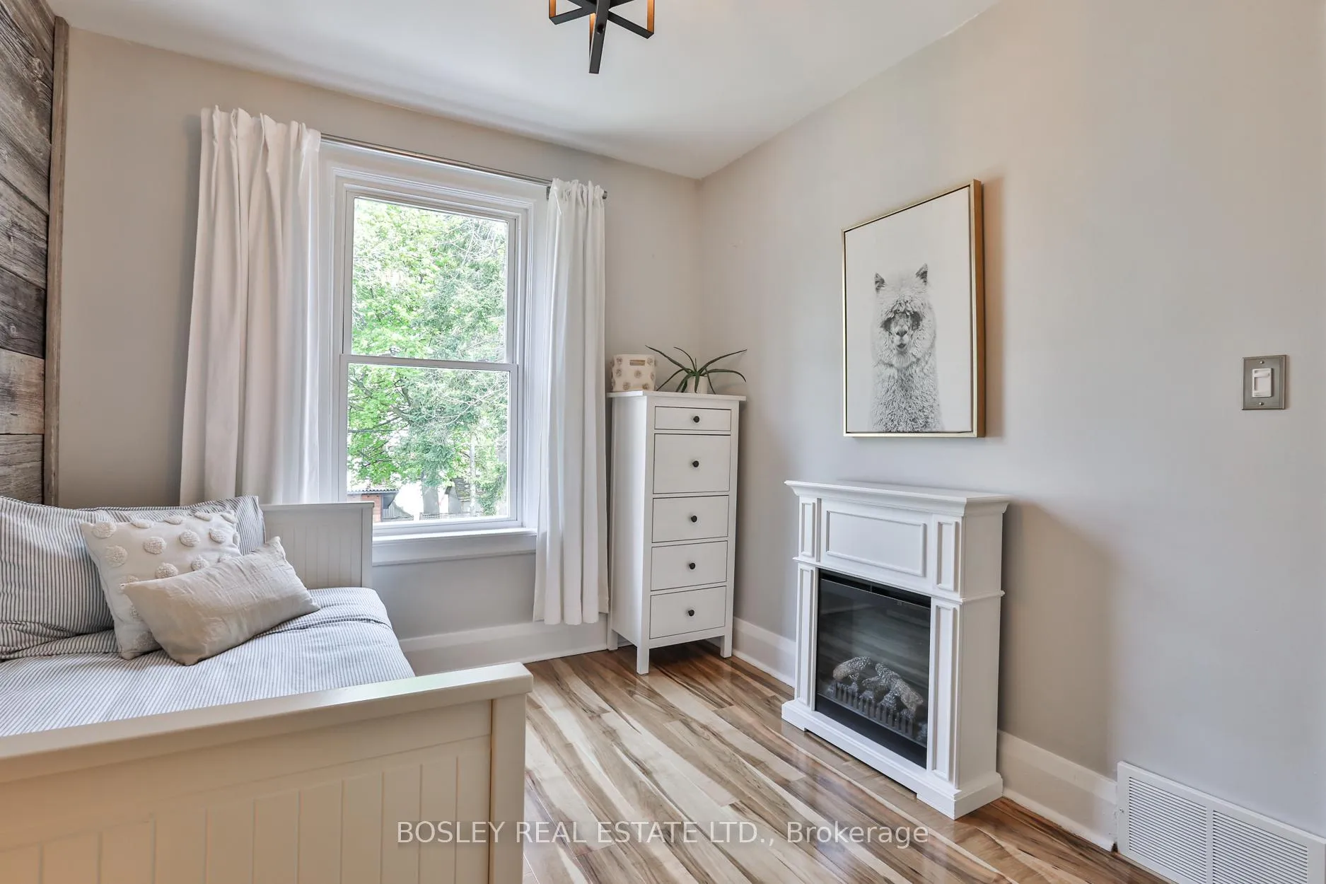 Photo 23 of 636 Glebeholme Boulevard, Toronto, Danforth — HOMEH