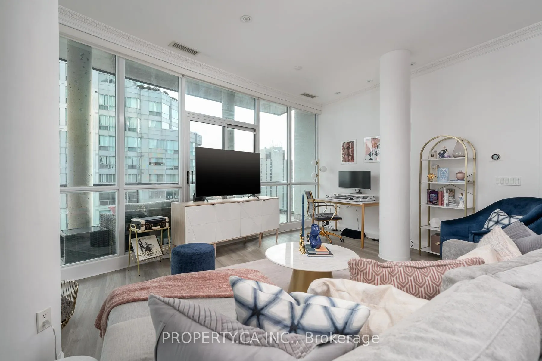 Photo 2 of Unit 2903, 12 Yonge Street, Toronto, Waterfront Communities — HOMEH