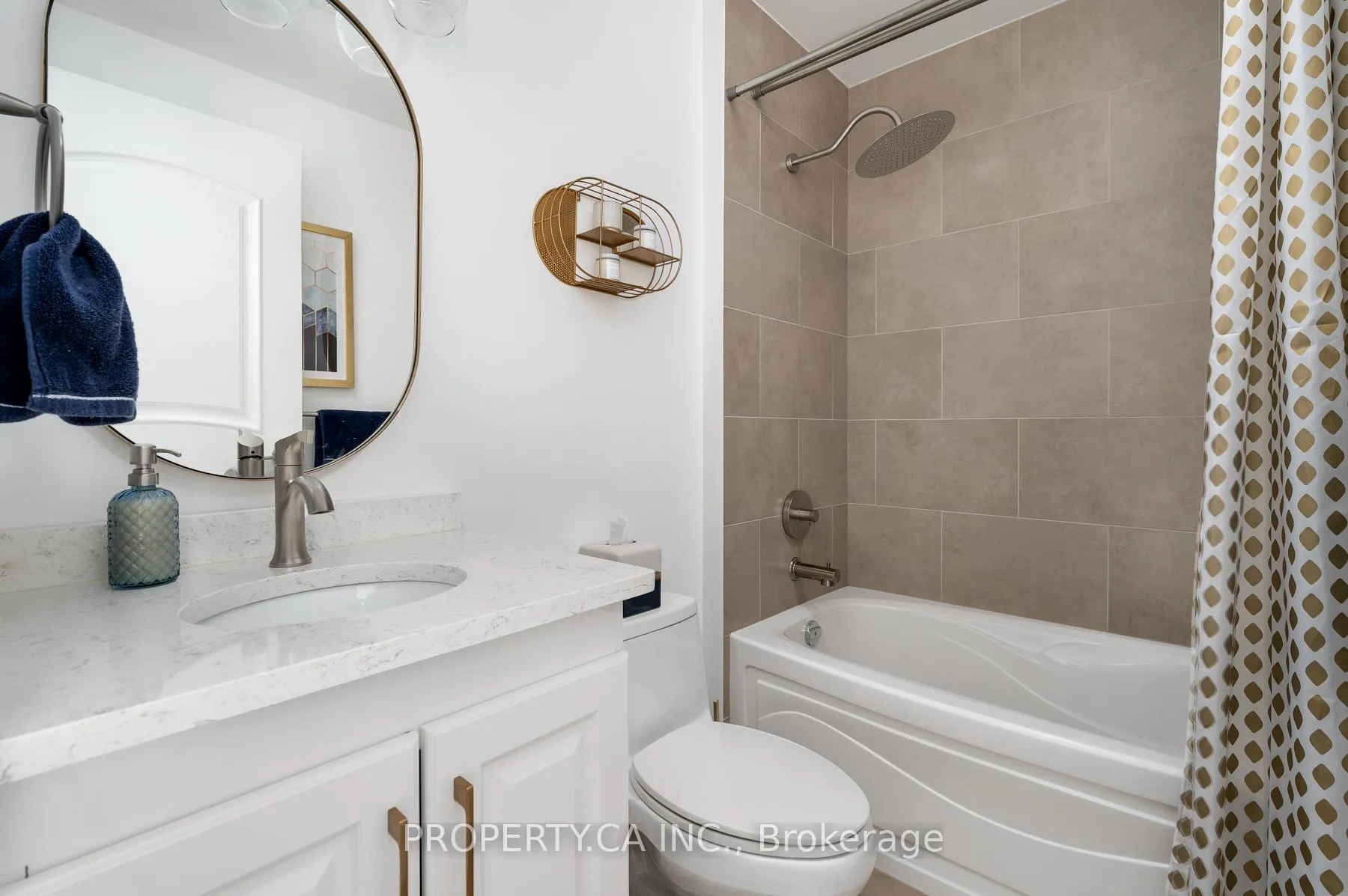 Photo 4 of Unit 2903, 12 Yonge Street, Toronto, Waterfront Communities — HOMEH