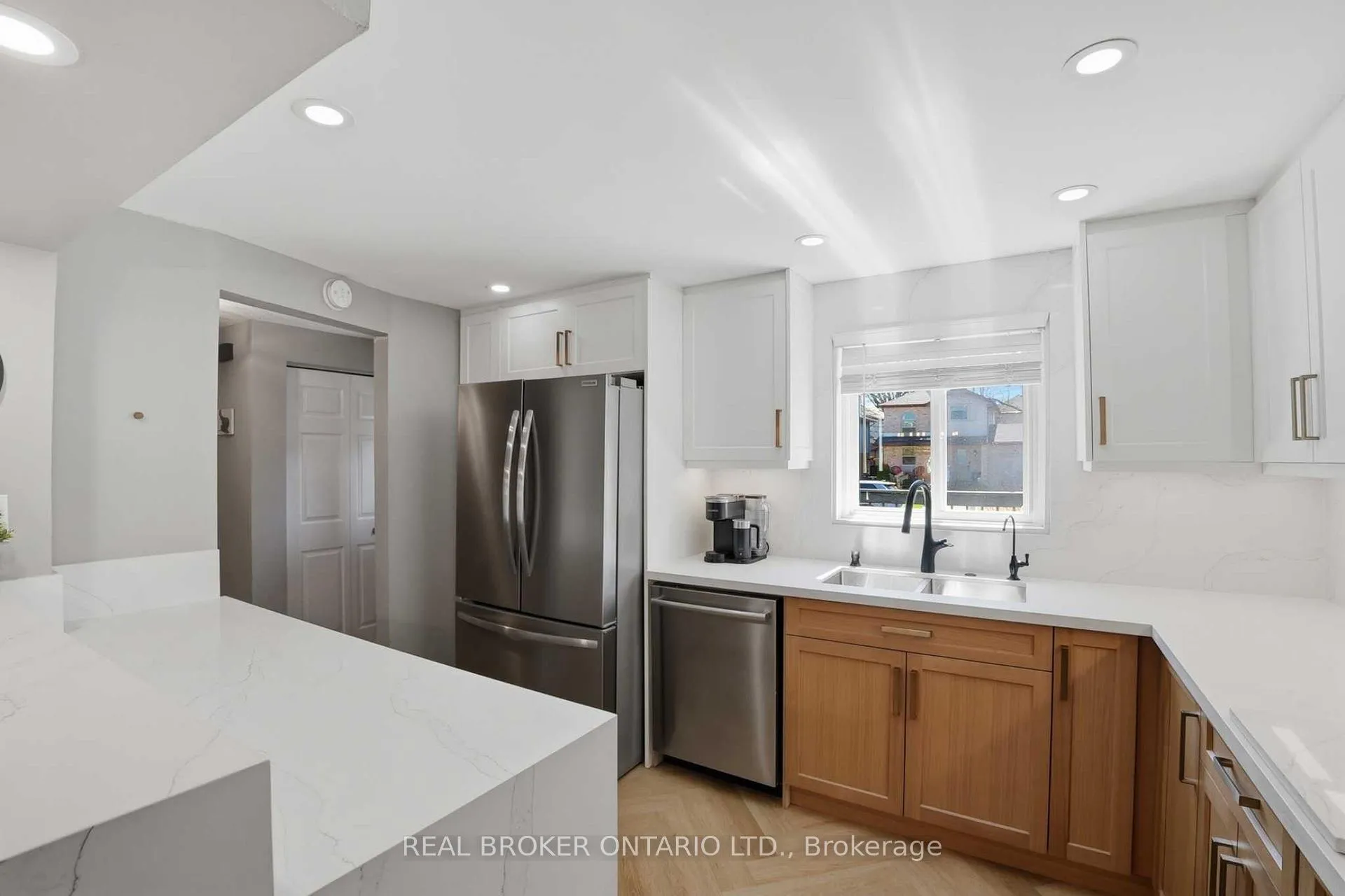 Photo 11 of 102 Ironstone Drive, Cambridge — HOMEH