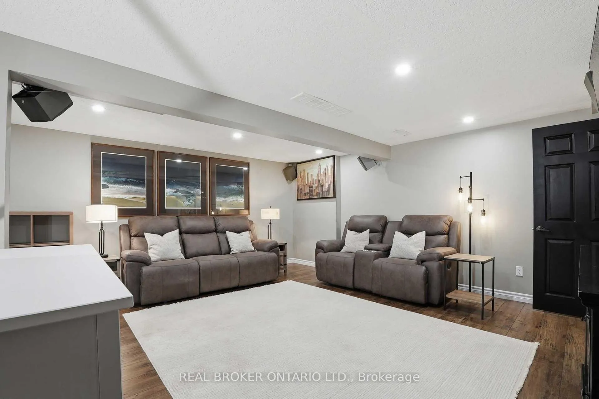 Photo 26 of 102 Ironstone Drive, Cambridge — HOMEH