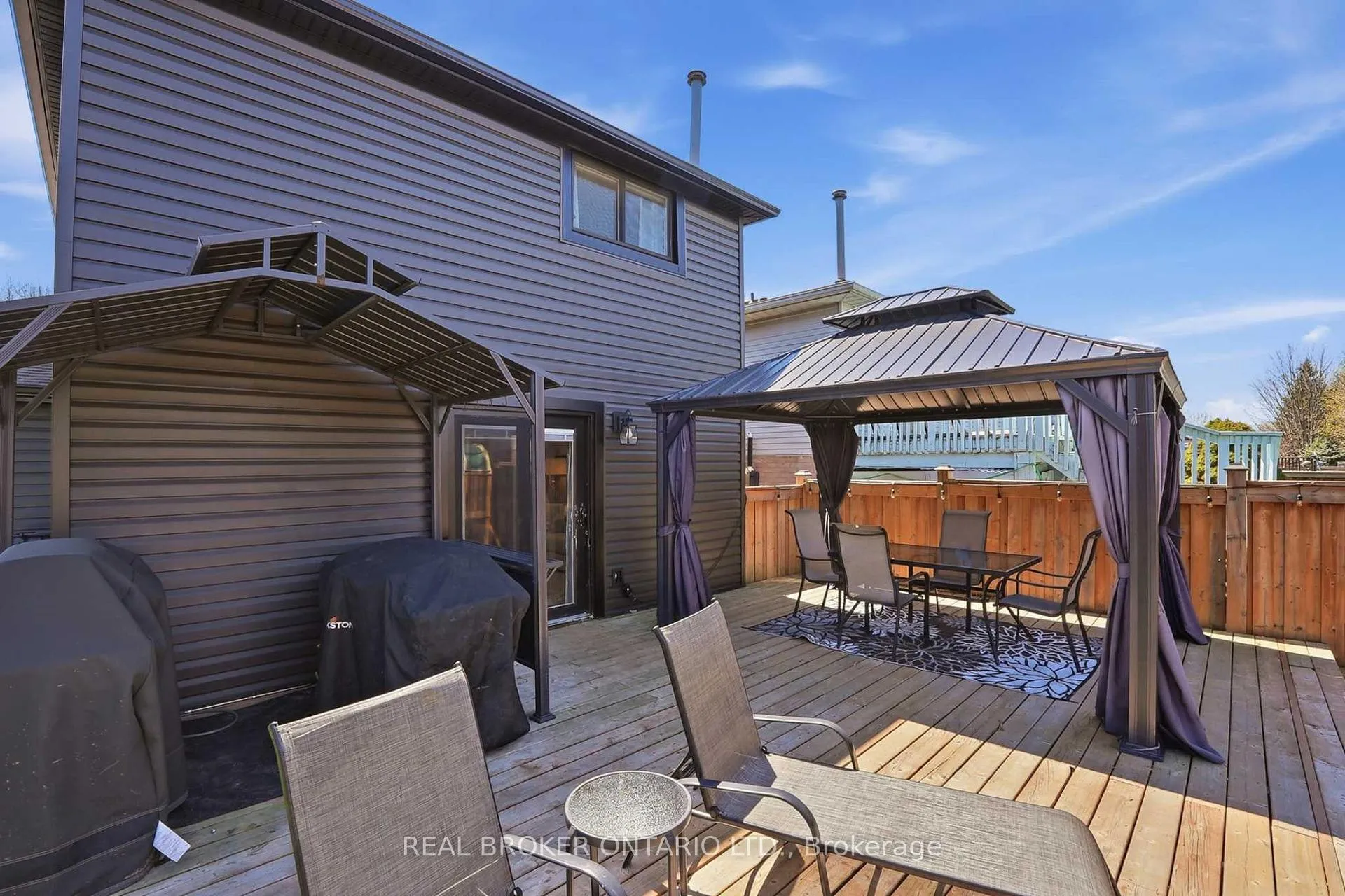 Photo 33 of 102 Ironstone Drive, Cambridge — HOMEH