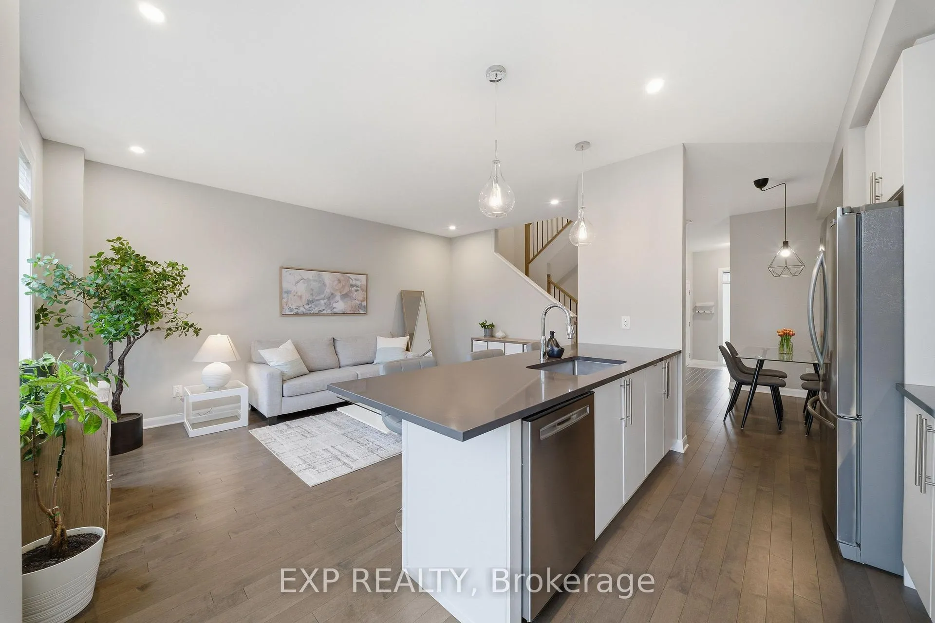 Photo 11 of 66 Gardenpost Terrace, Ottawa, Avalon West — HOMEH