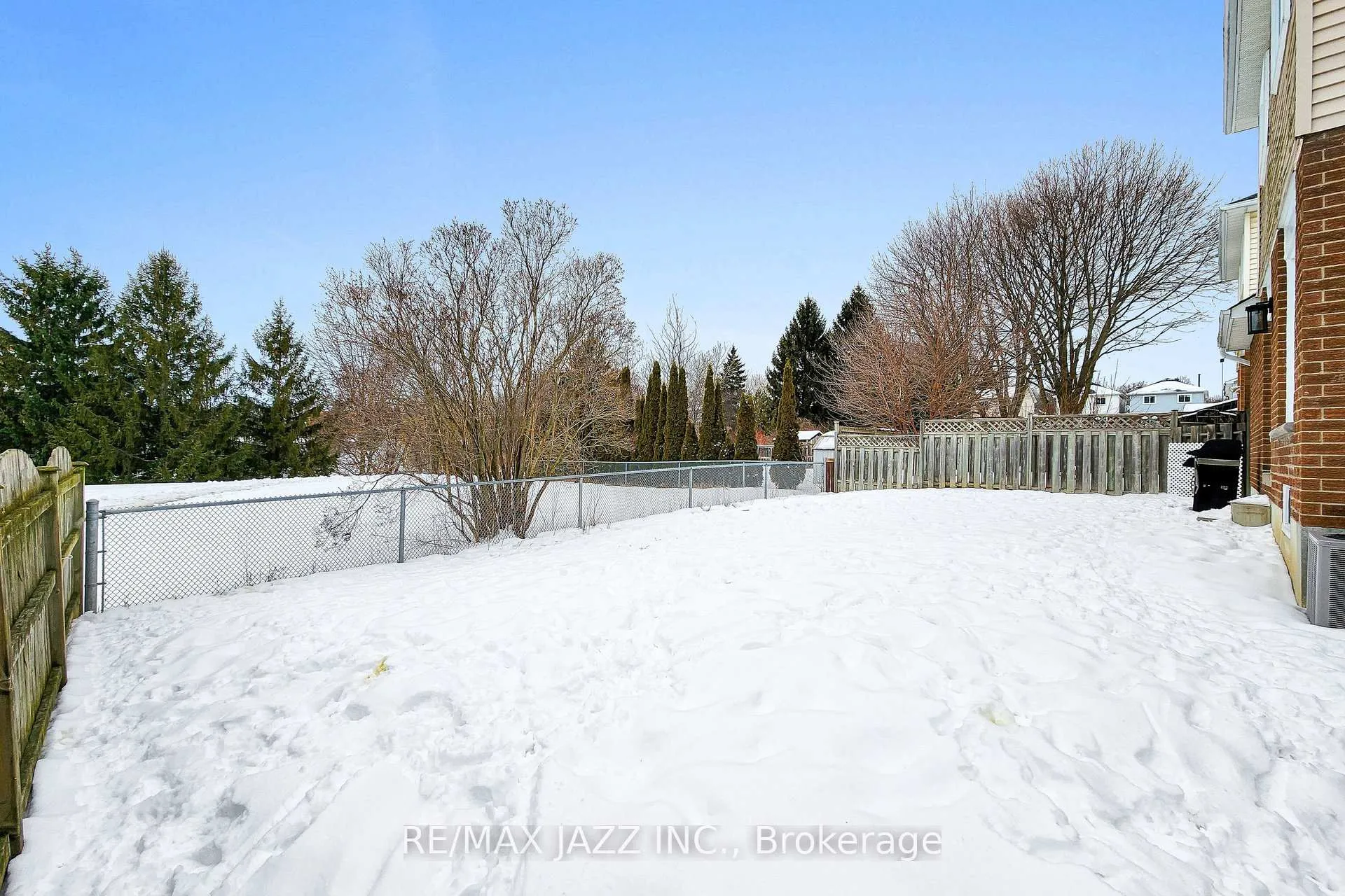 Photo 34 of 102 Penfound Drive, Clarington, Bowmanville — HOMEH