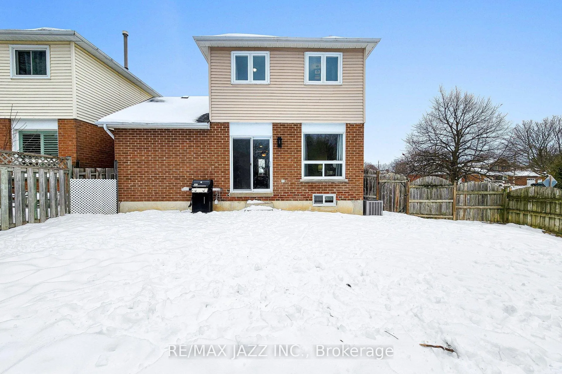 Photo 35 of 102 Penfound Drive, Clarington, Bowmanville — HOMEH