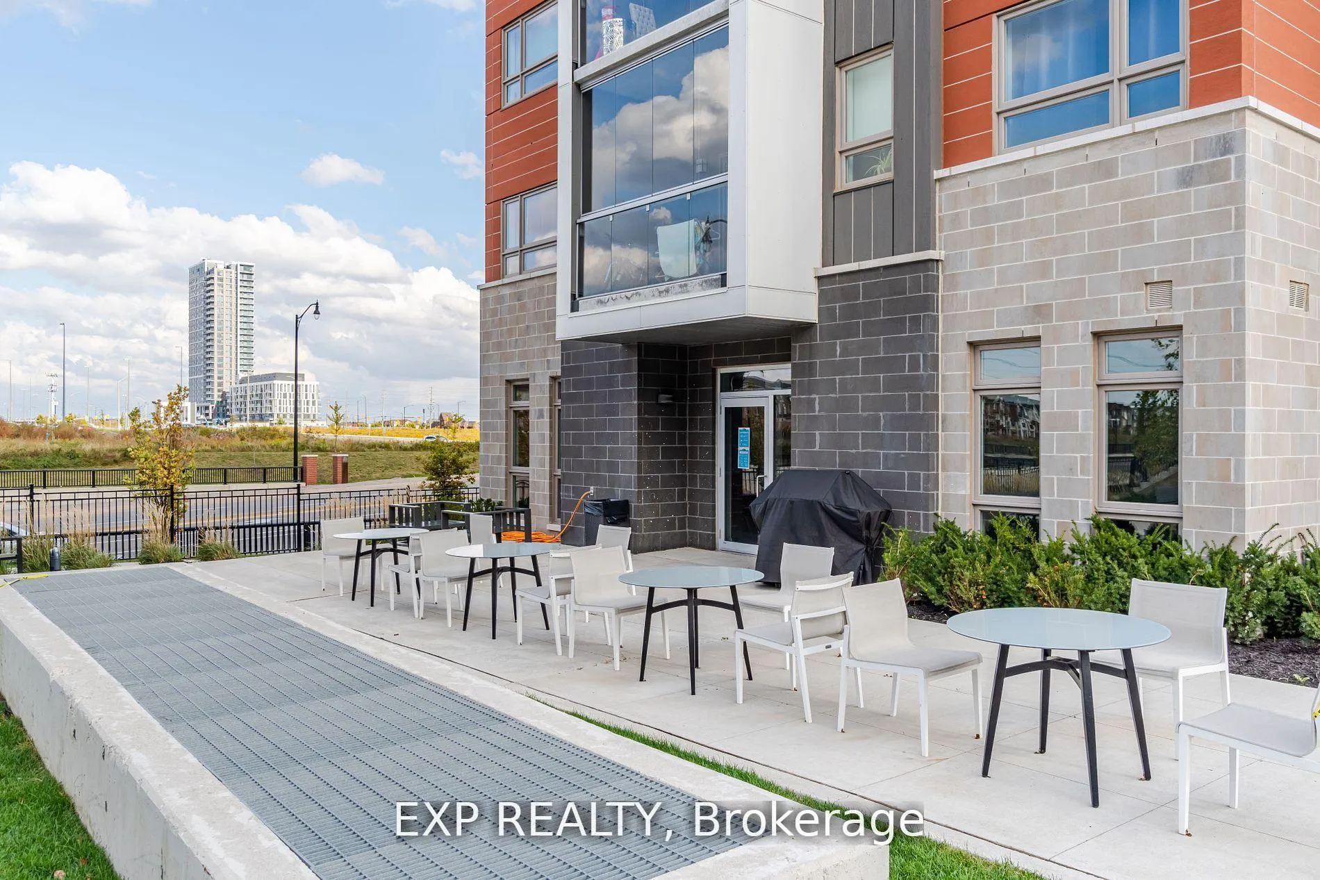 Photo 2 of Unit 217, 200 Lagerfled Drive, Brampton, Northwest Brampton — HOMEH