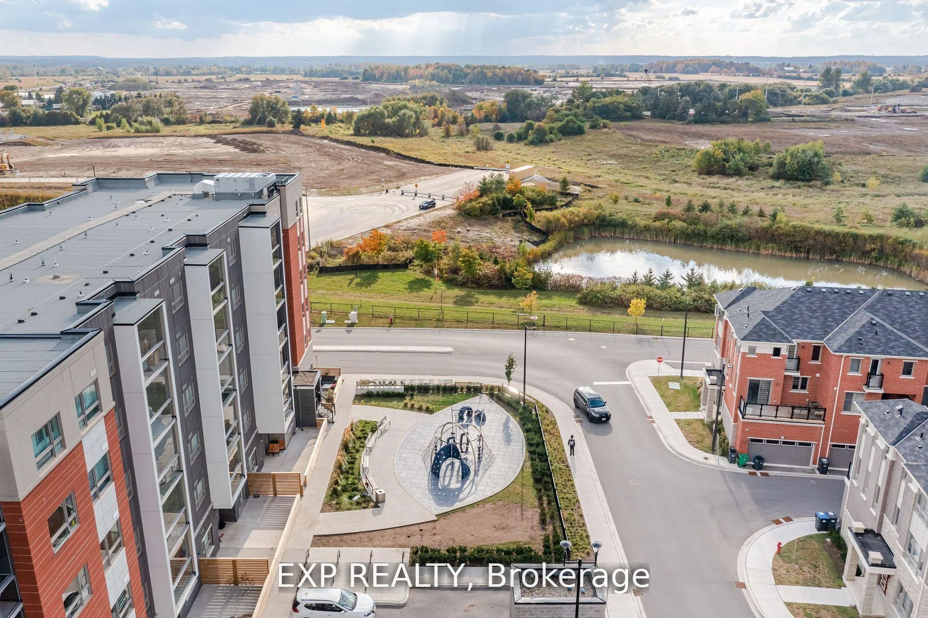 Photo 6 of Unit 217, 200 Lagerfled Drive, Brampton, Northwest Brampton — HOMEH