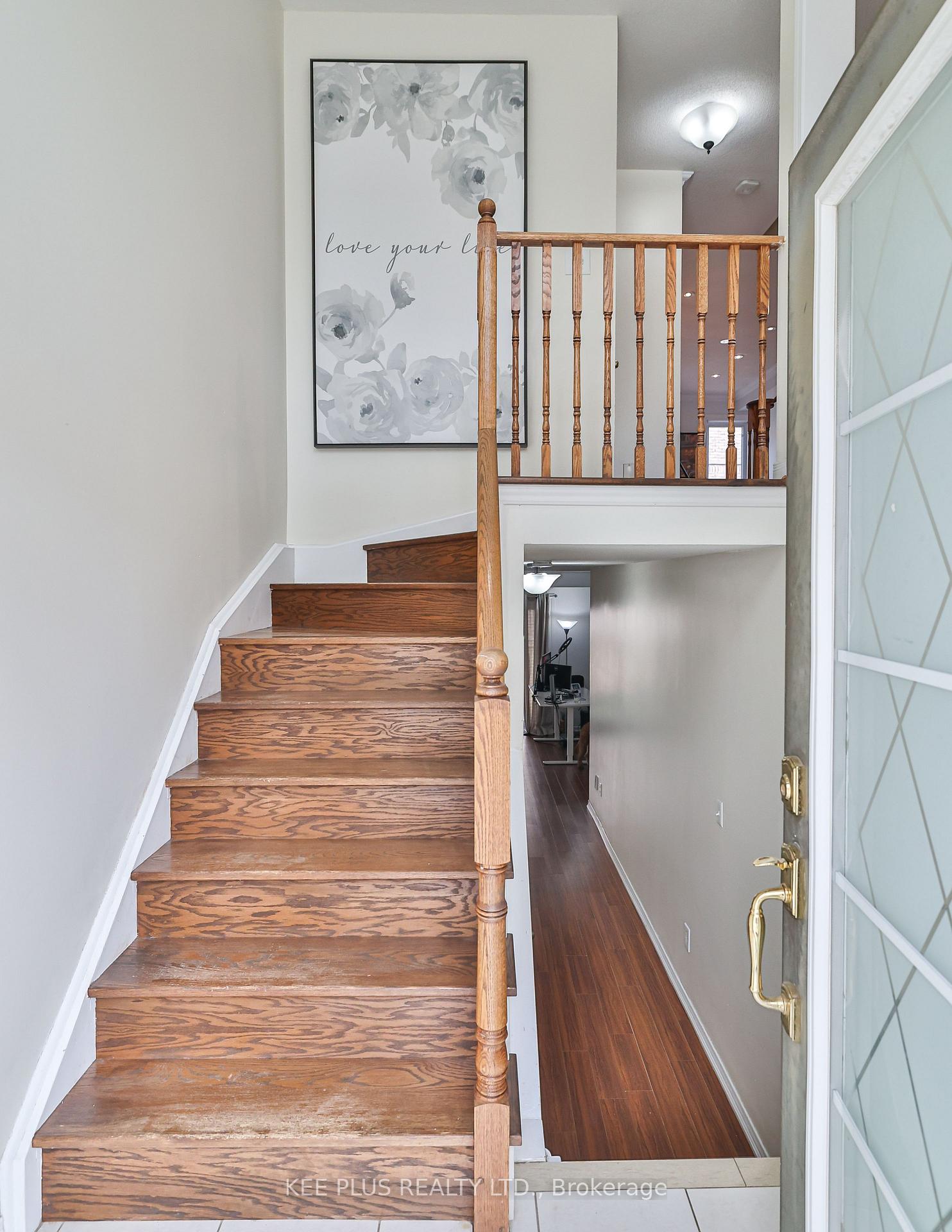 Photo 6 of 13 Talbotshire Street E, Ajax, South East — HOMEH