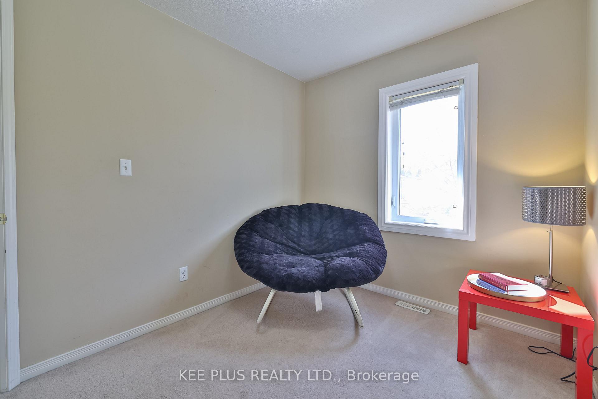 Photo 21 of 13 Talbotshire Street E, Ajax, South East — HOMEH