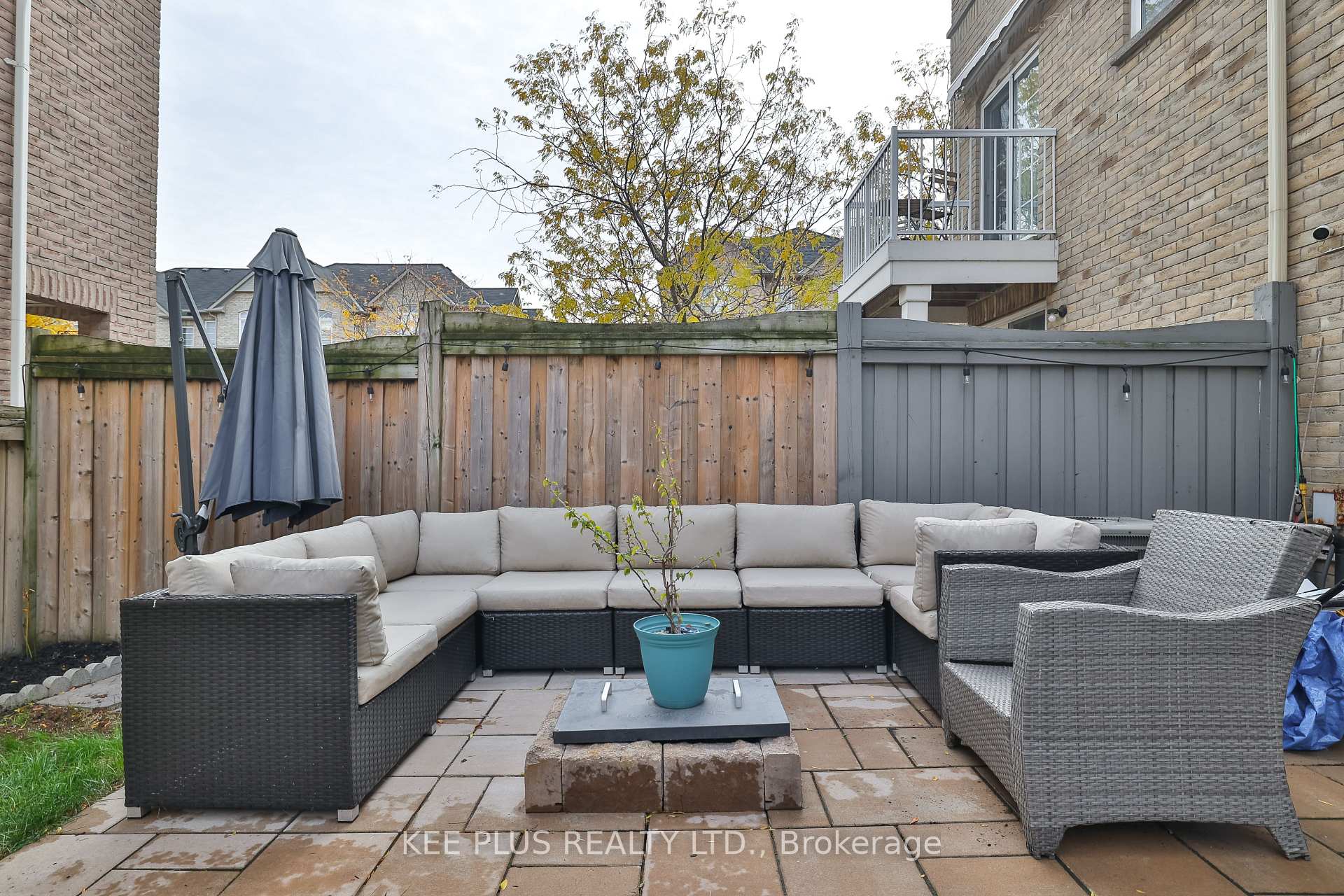 Photo 26 of 13 Talbotshire Street E, Ajax, South East — HOMEH
