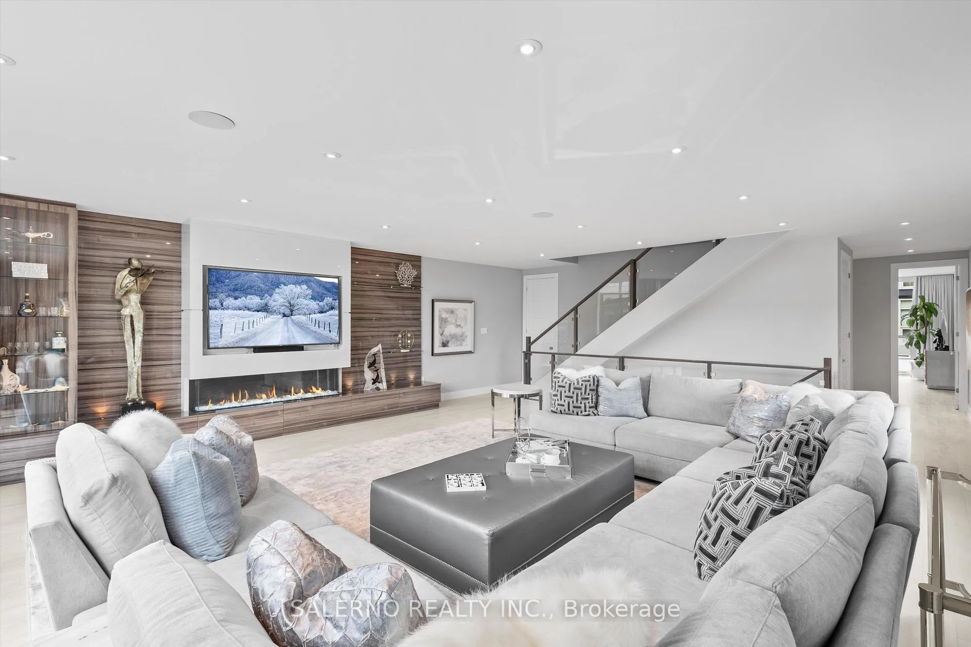 Photo 23 of 3719 Mangusta Court, Innisfil, Rural Innisfil — HOMEH