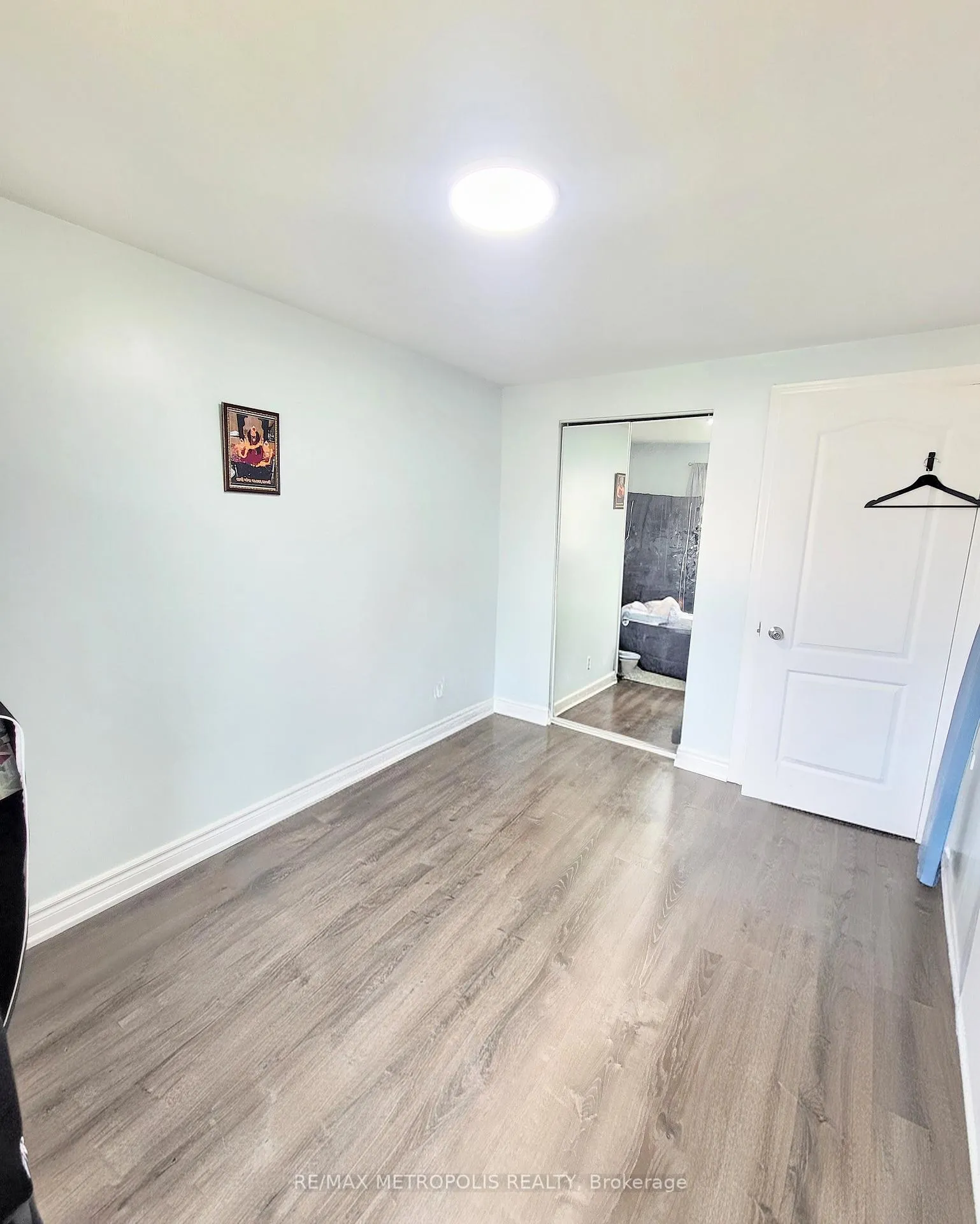 Photo 16 of Unit Main & Upper, 1192 Oxford Street, Oshawa, Lakeview — HOMEH