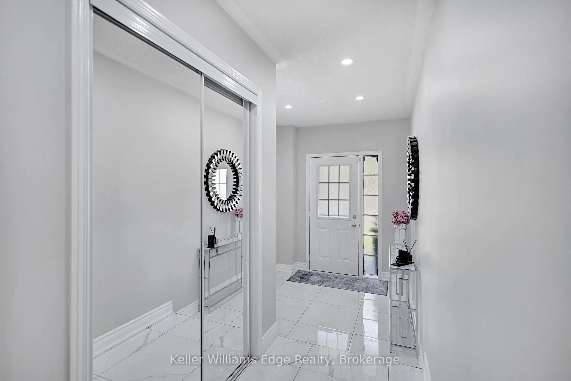 Photo 6 of 1854 Imperial Way, Burlington, Uptown — HOMEH