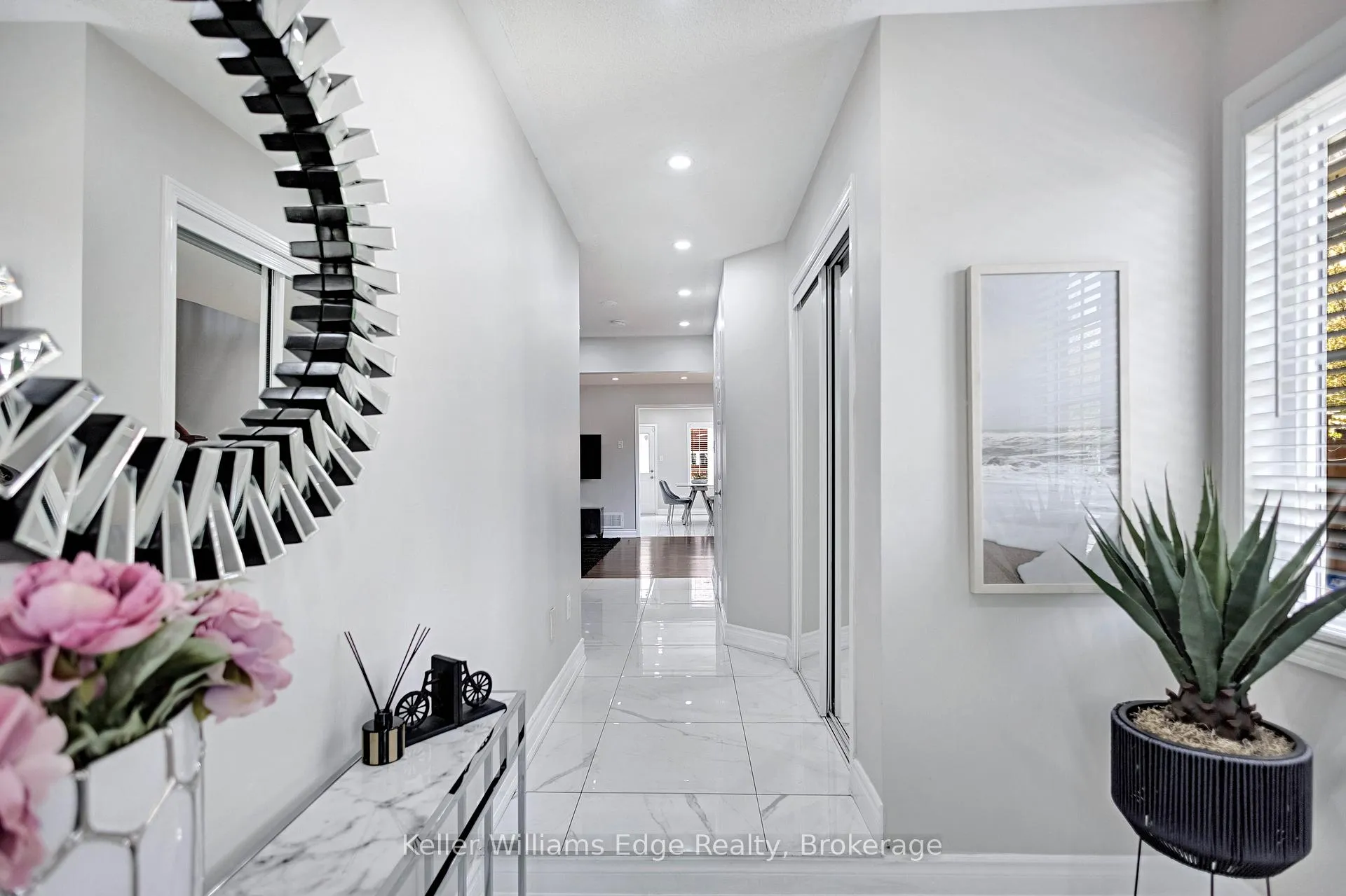 Photo 7 of 1854 Imperial Way, Burlington, Uptown — HOMEH