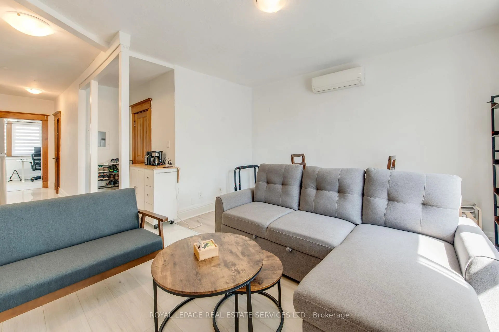 Photo 16 of 18 Shorncliffe Avenue, Toronto, Casa Loma — HOMEH