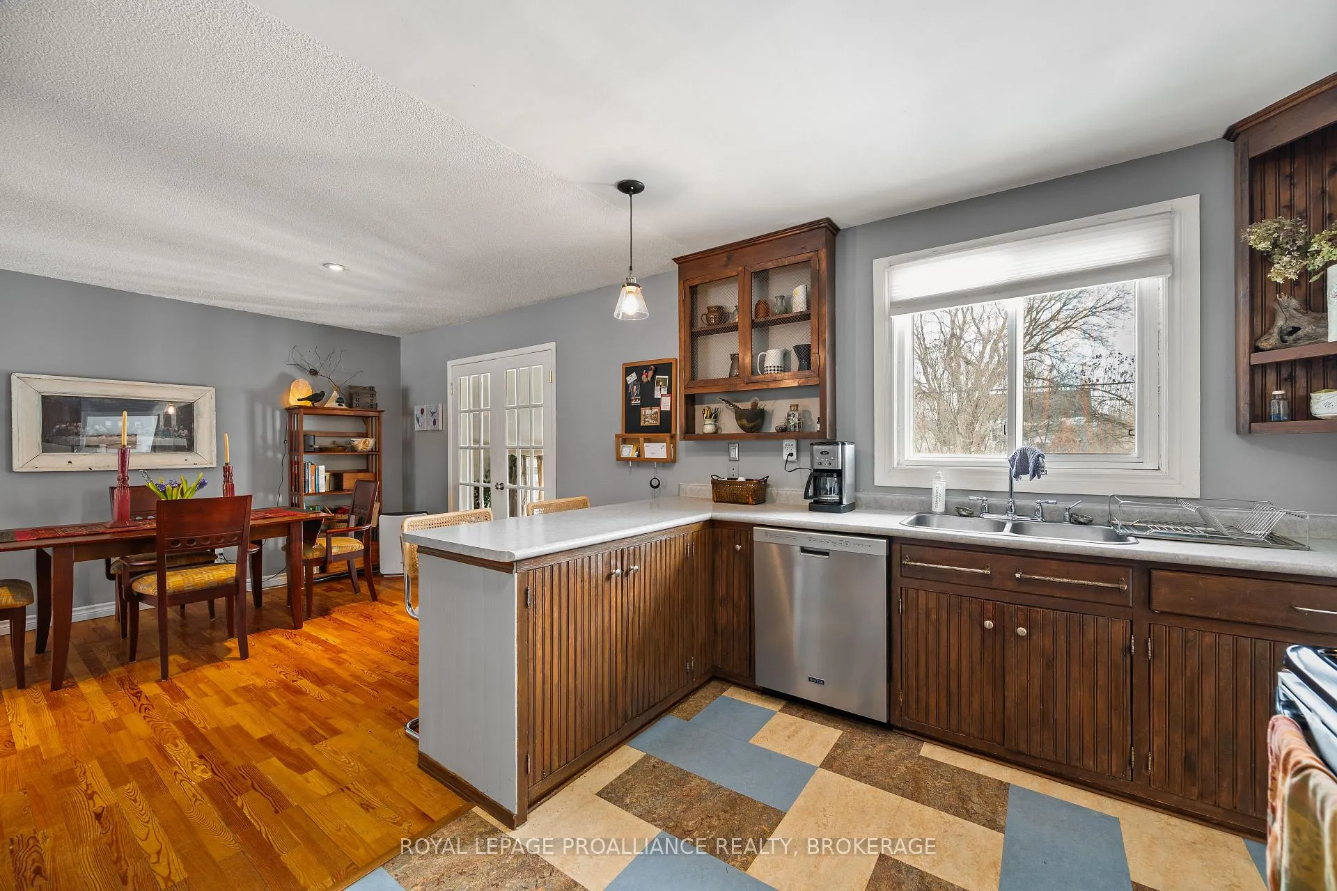 Photo 13 of 62 Montgomery Boulevard, Kingston, City Southwest — HOMEH