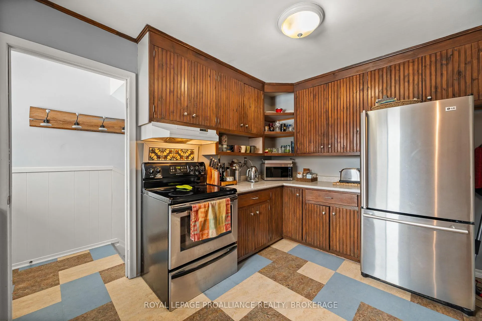 Photo 14 of 62 Montgomery Boulevard, Kingston, City Southwest — HOMEH