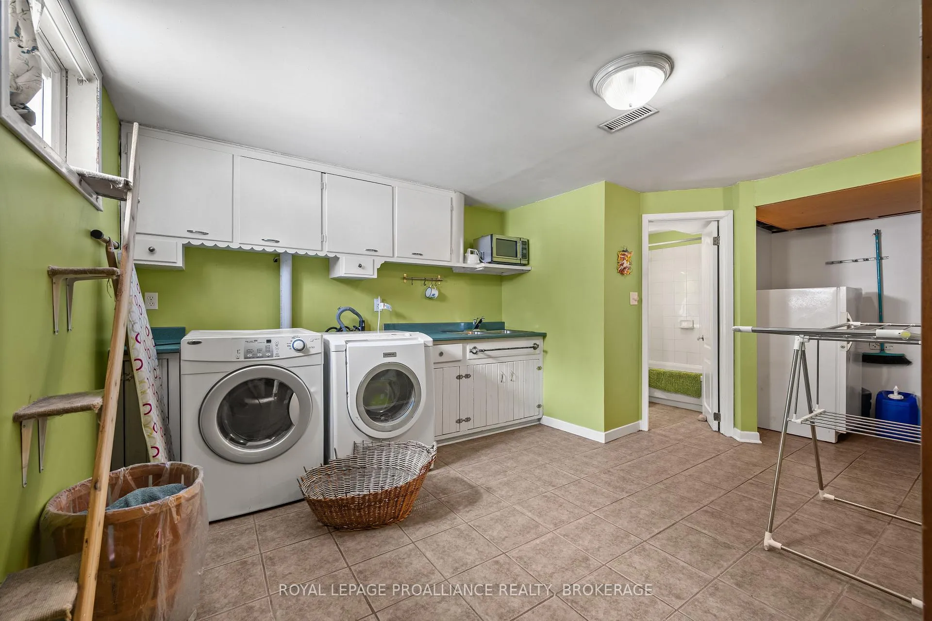 Photo 42 of 62 Montgomery Boulevard, Kingston, City Southwest — HOMEH