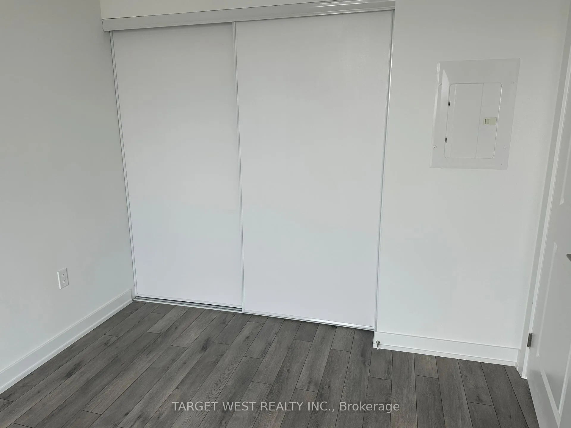 Photo 4 of Unit 2303, 15 Skyridge Drive, Brampton, Bram East — HOMEH