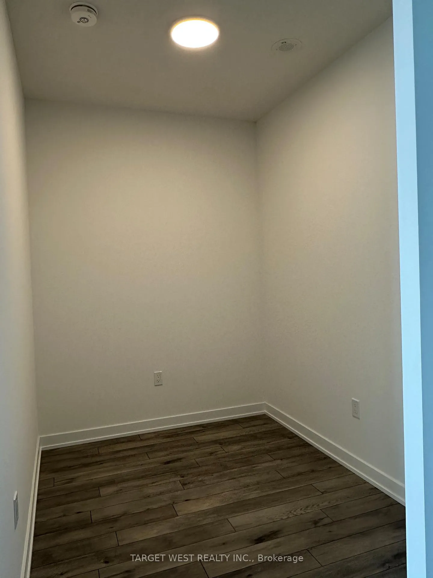 Photo 5 of Unit 2303, 15 Skyridge Drive, Brampton, Bram East — HOMEH