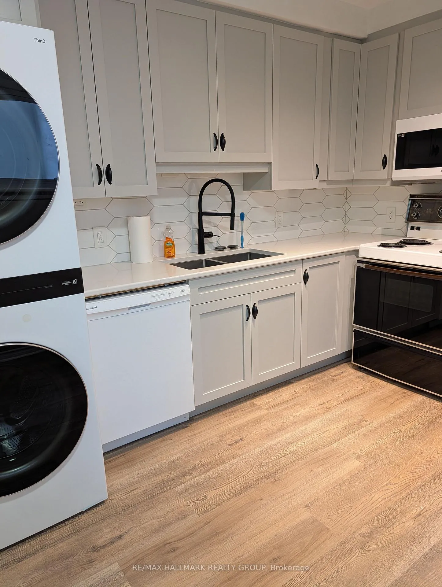 Photo 3 of 387 St Denis Street, Ottawa, Vanier — HOMEH