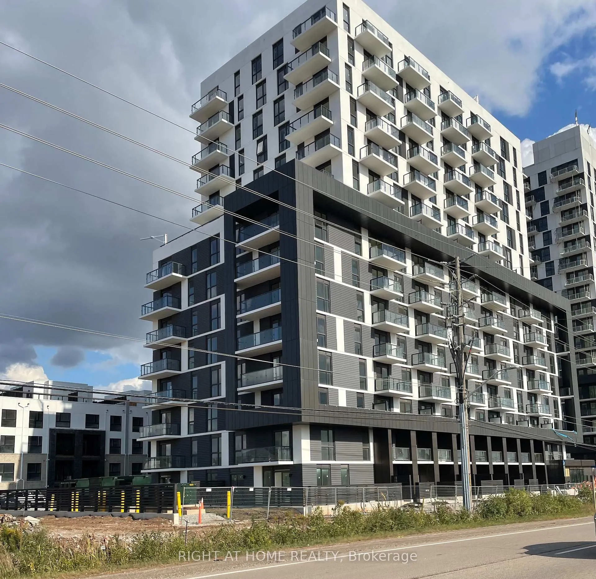 Photo 1 of Unit 206, 345 Wheat Boom Drive, Oakville, Joshua Meadows — HOMEH