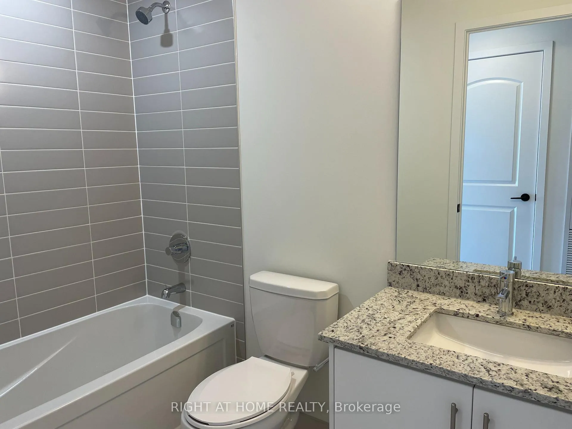 Photo 22 of Unit 206, 345 Wheat Boom Drive, Oakville, Joshua Meadows — HOMEH
