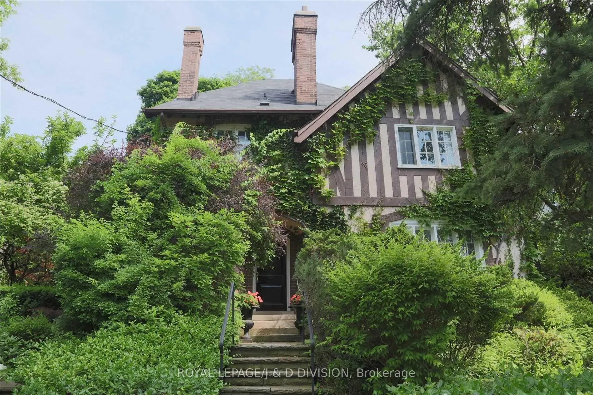 Photo 2 of 76 Poplar Plains Crescent, Toronto, Casa Loma — HOMEH