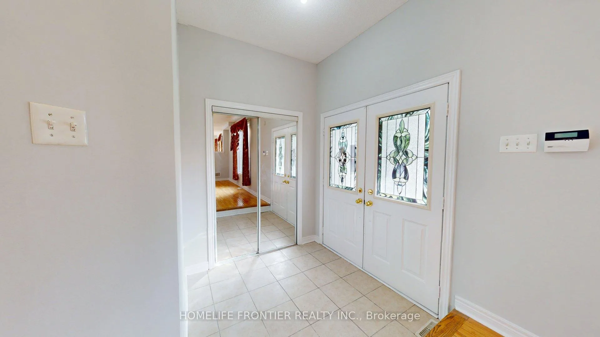 Photo 2 of 25 Rocky Point Crescent, Brampton, Madoc — HOMEH