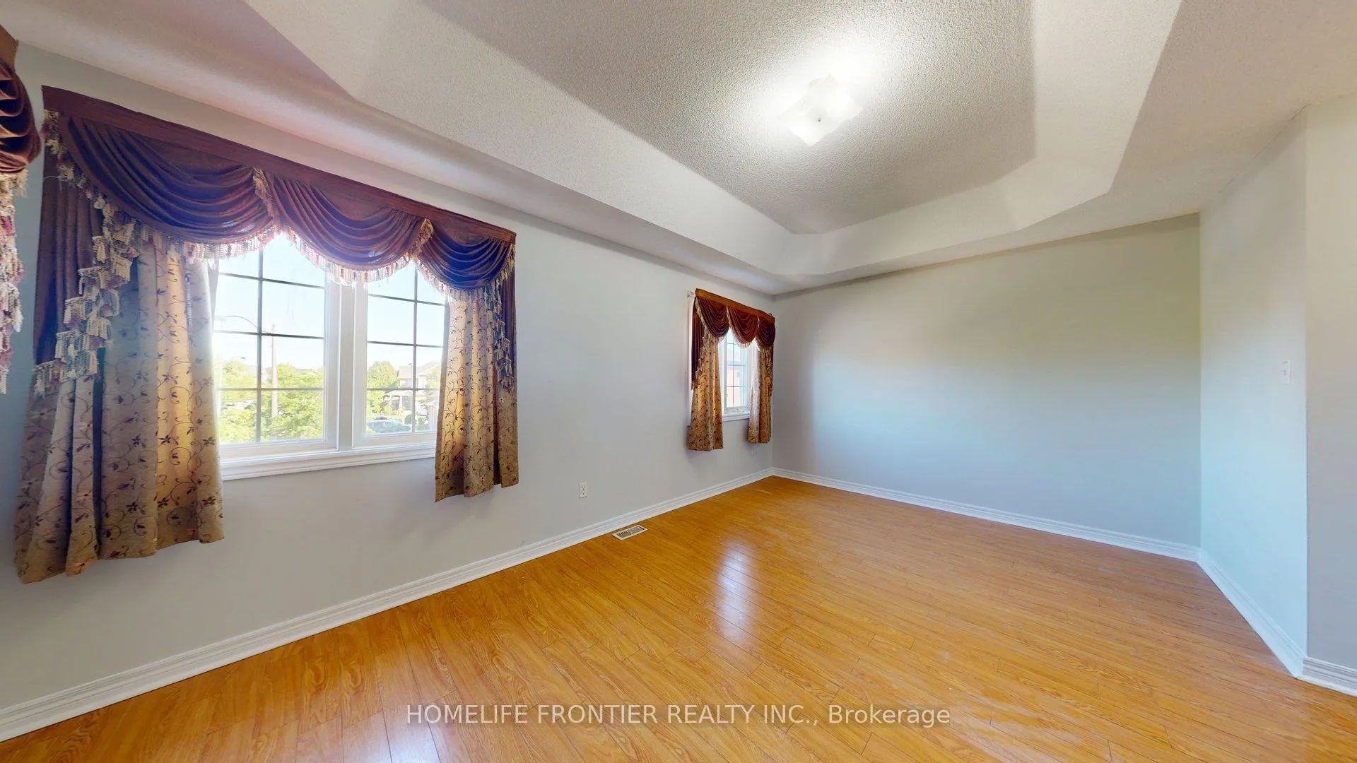 Photo 10 of 25 Rocky Point Crescent, Brampton, Madoc — HOMEH