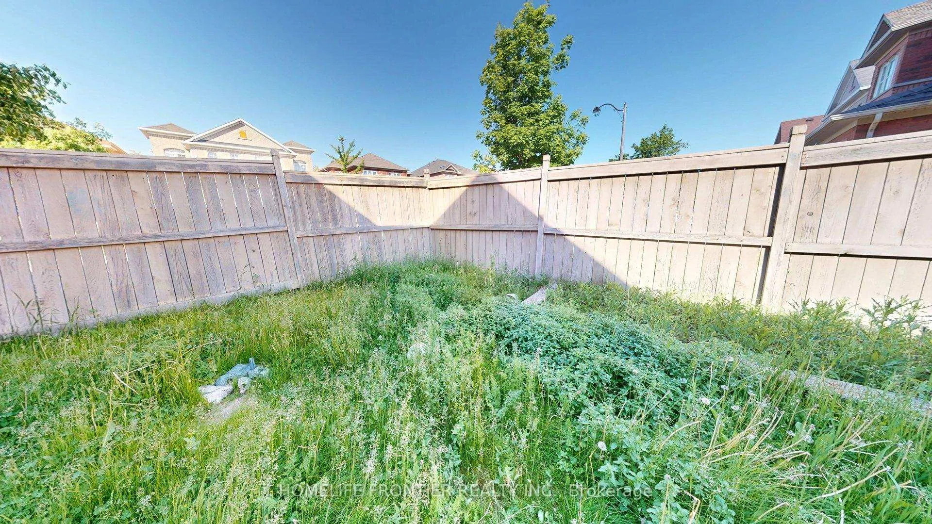 Photo 26 of 25 Rocky Point Crescent, Brampton, Madoc — HOMEH