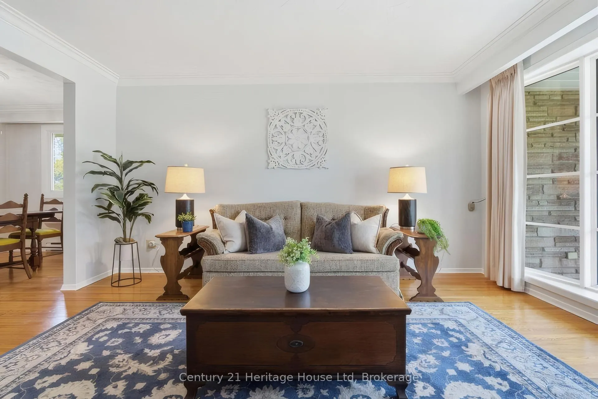 Photo 10 of 49 Vanier Drive, Guelph, Dovercliffe Park/Old University — HOMEH
