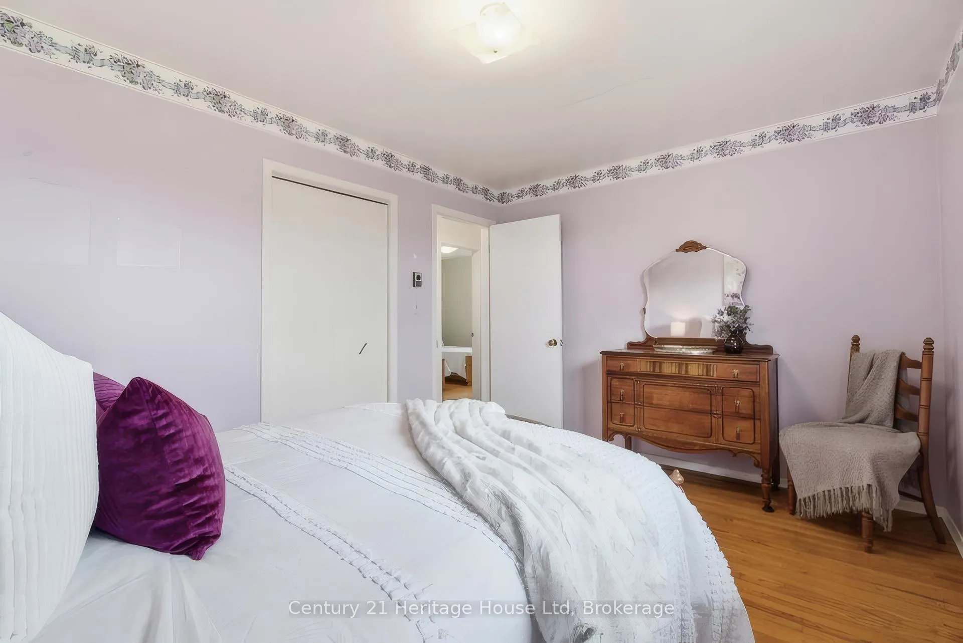 Photo 23 of 49 Vanier Drive, Guelph, Dovercliffe Park/Old University — HOMEH