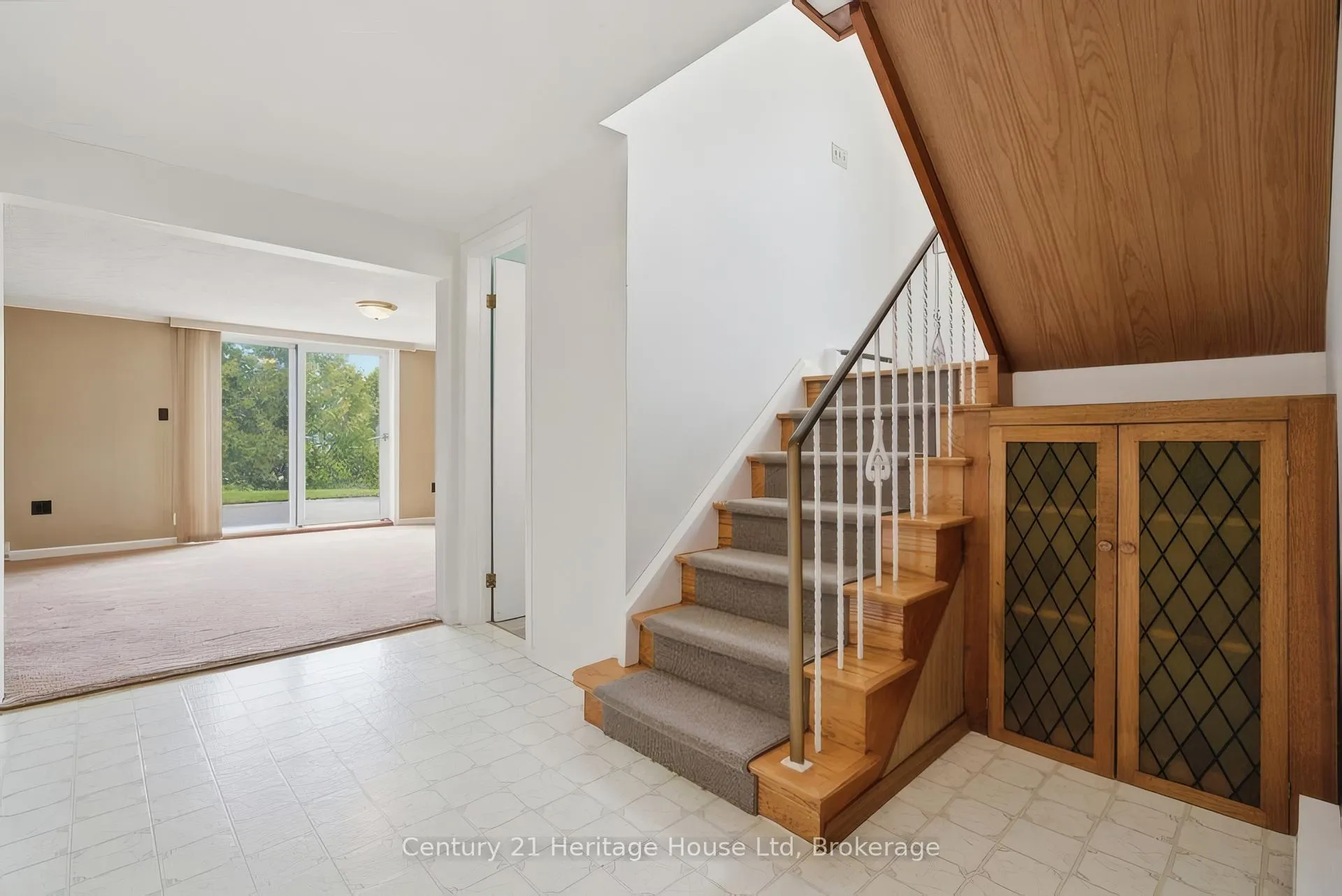 Photo 27 of 49 Vanier Drive, Guelph, Dovercliffe Park/Old University — HOMEH