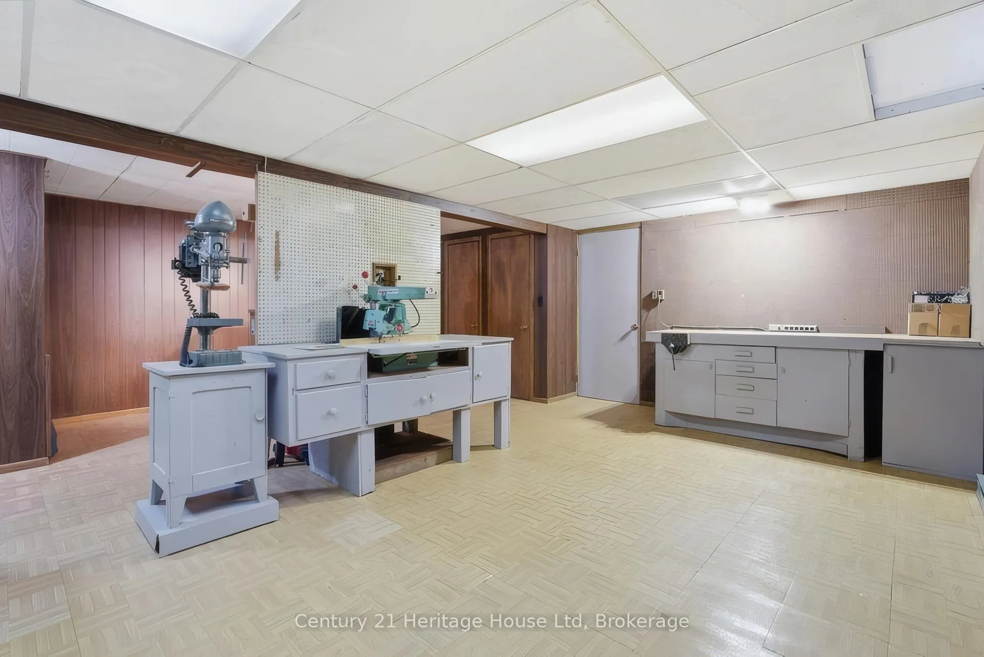 Photo 33 of 49 Vanier Drive, Guelph, Dovercliffe Park/Old University — HOMEH
