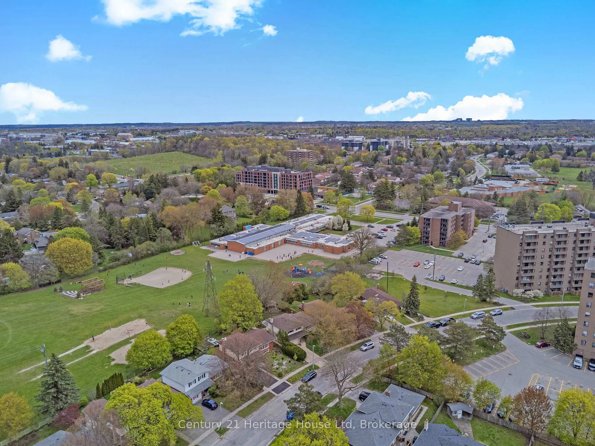 Photo 44 of 49 Vanier Drive, Guelph, Dovercliffe Park/Old University — HOMEH