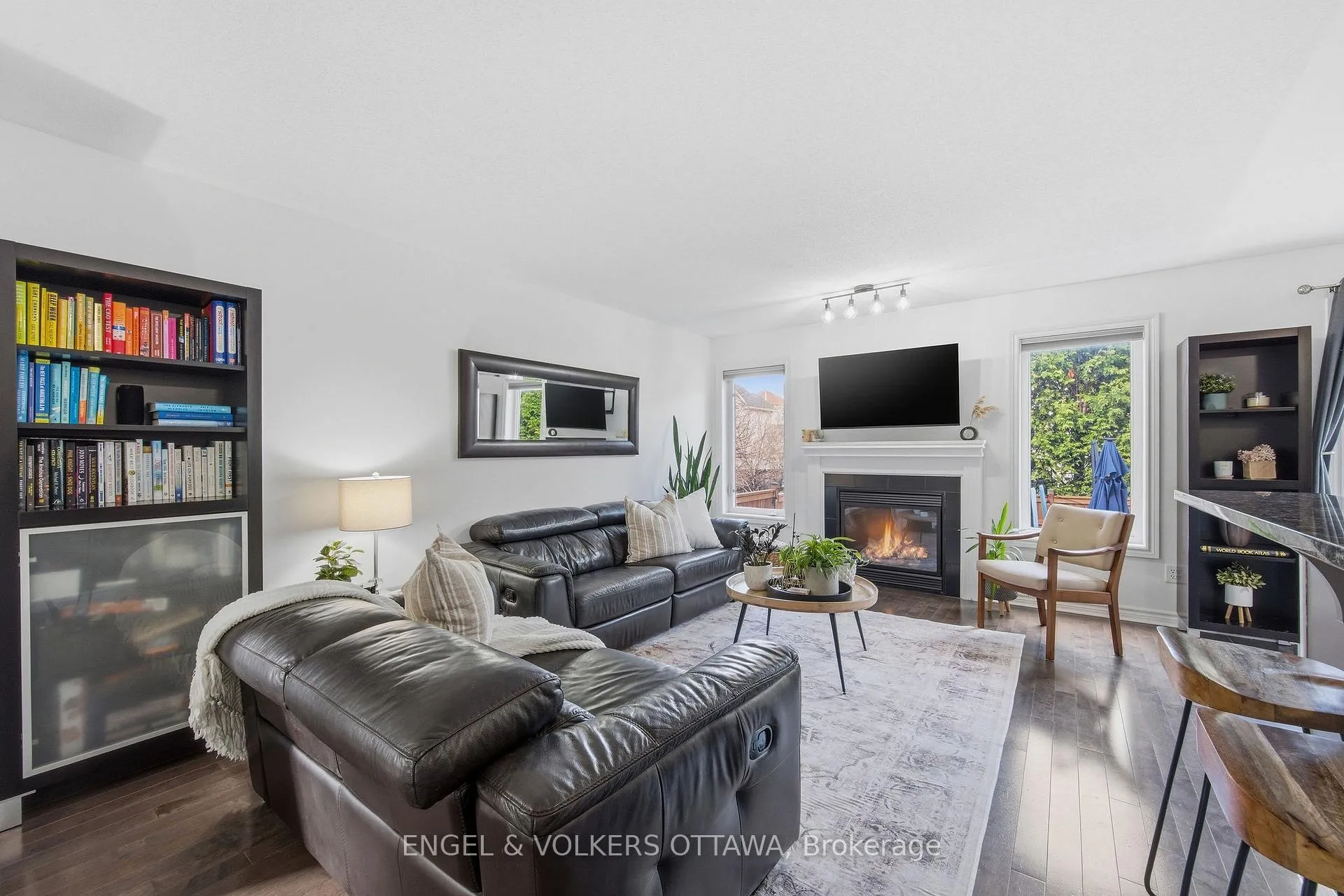 Photo 5 of 413 Montserrat Street, Ottawa, Stittsville (North) — HOMEH
