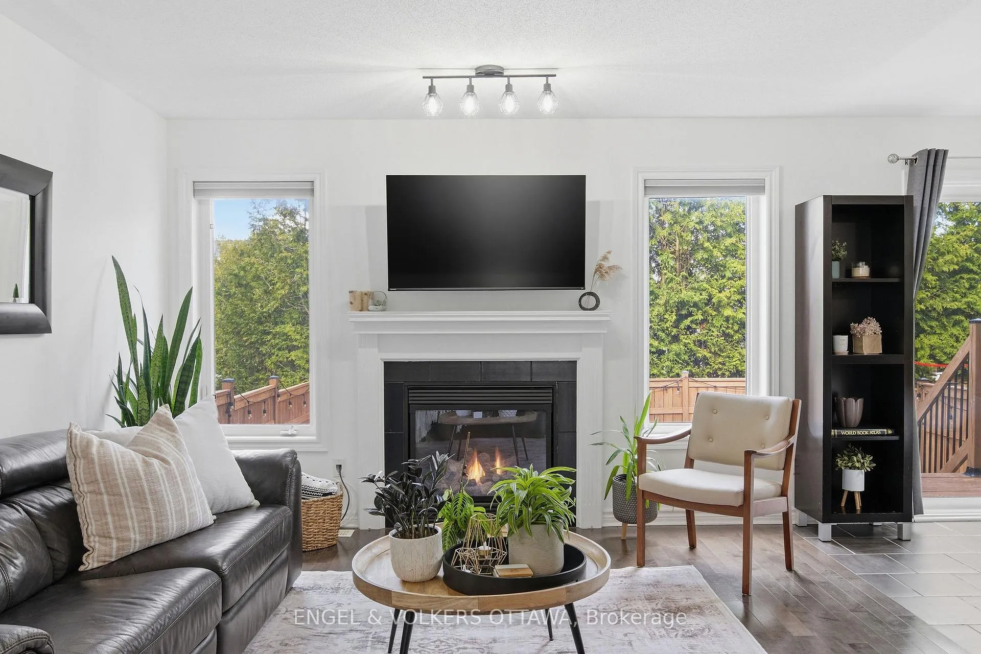 Photo 7 of 413 Montserrat Street, Ottawa, Stittsville (North) — HOMEH