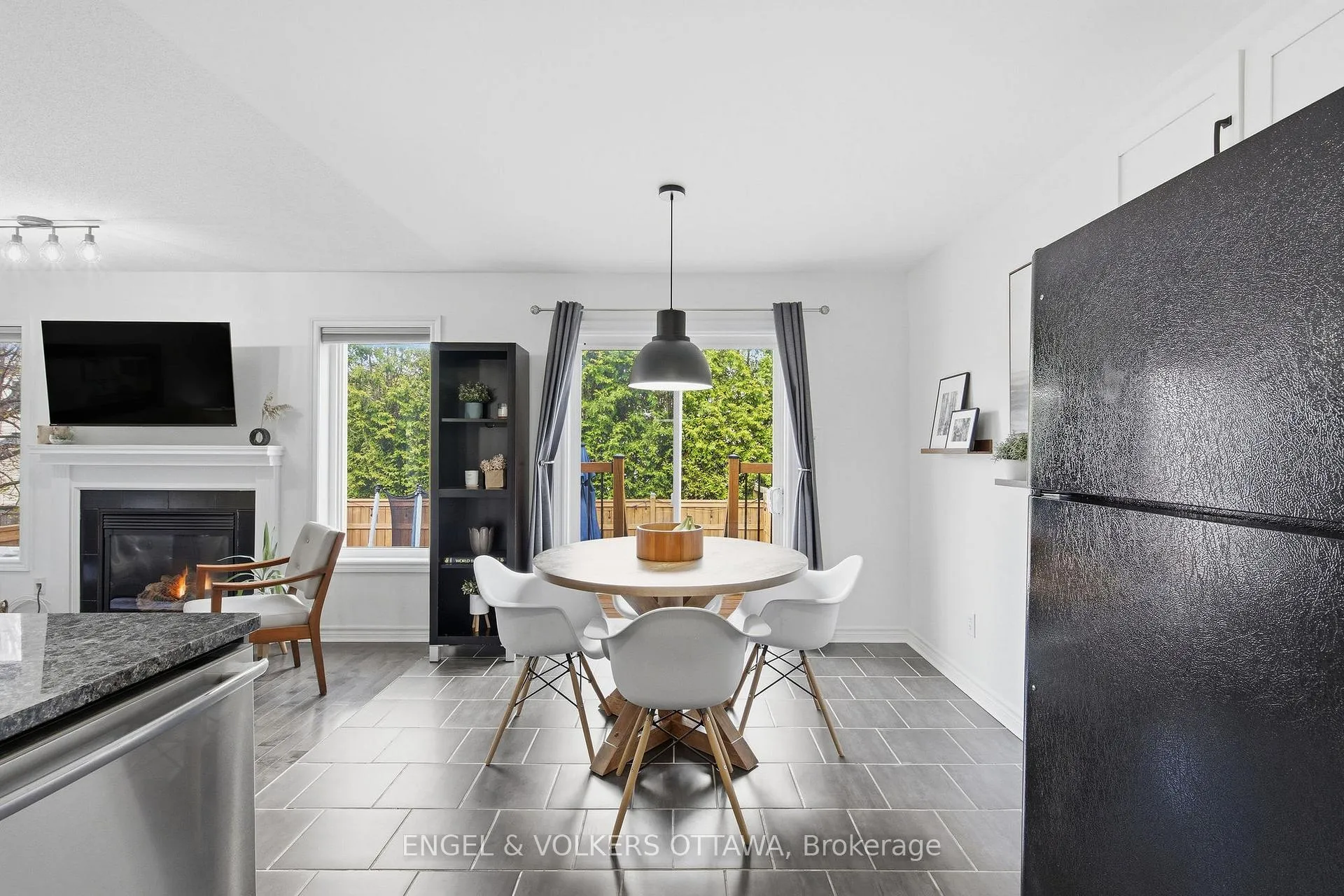 Photo 18 of 413 Montserrat Street, Ottawa, Stittsville (North) — HOMEH