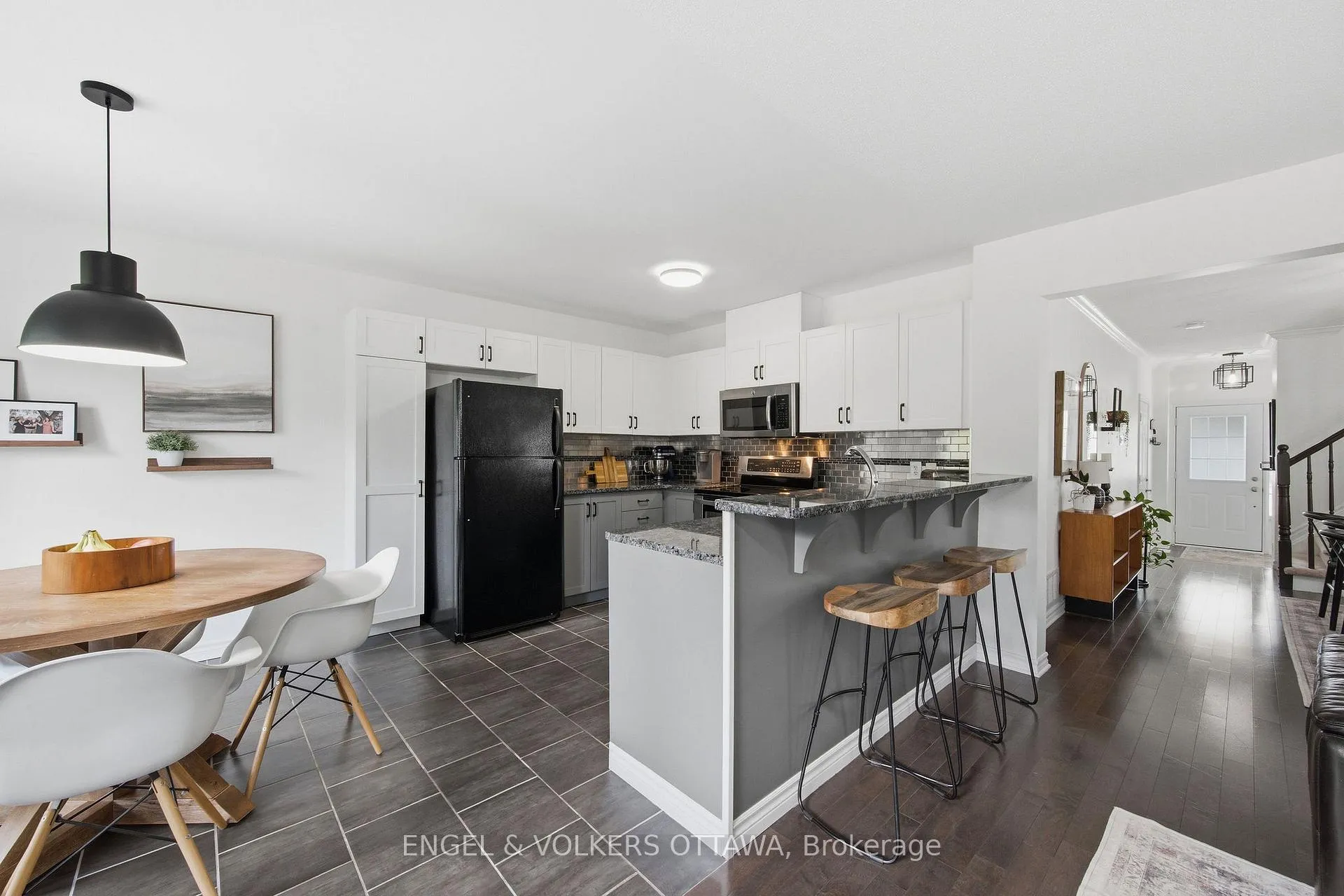 Photo 21 of 413 Montserrat Street, Ottawa, Stittsville (North) — HOMEH