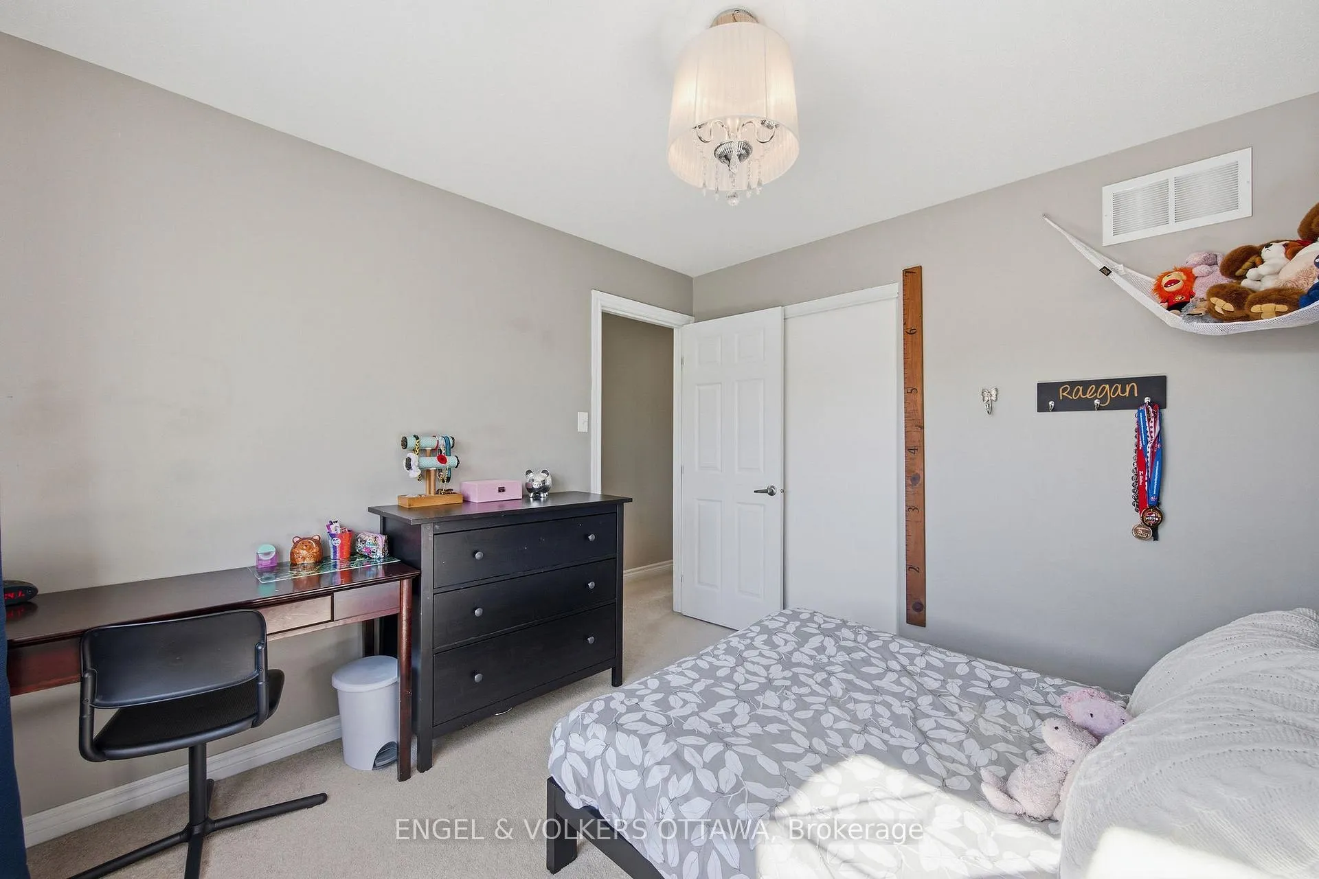 Photo 34 of 413 Montserrat Street, Ottawa, Stittsville (North) — HOMEH